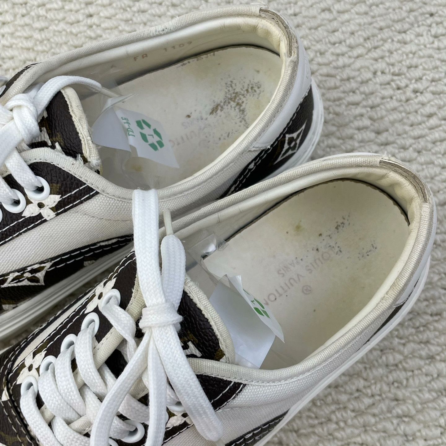 Louis Vuitton Louis Vuitton Lowtop Sneakers 7 Men Size US 7 / EU 40 - 6 Thumbnail
