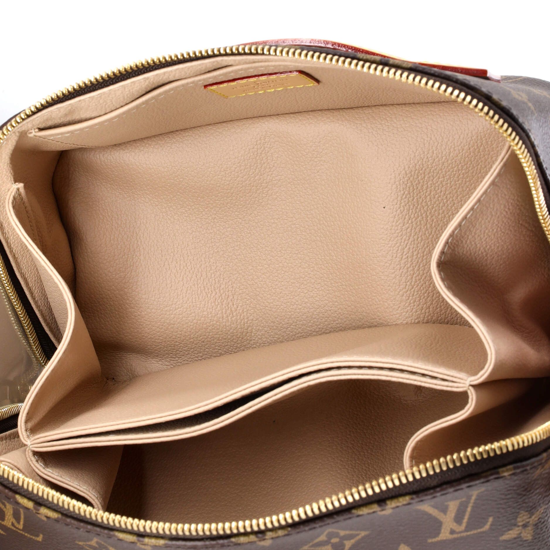 Louis Vuitton Toiletry Bag Size ONE SIZE - 5 Thumbnail