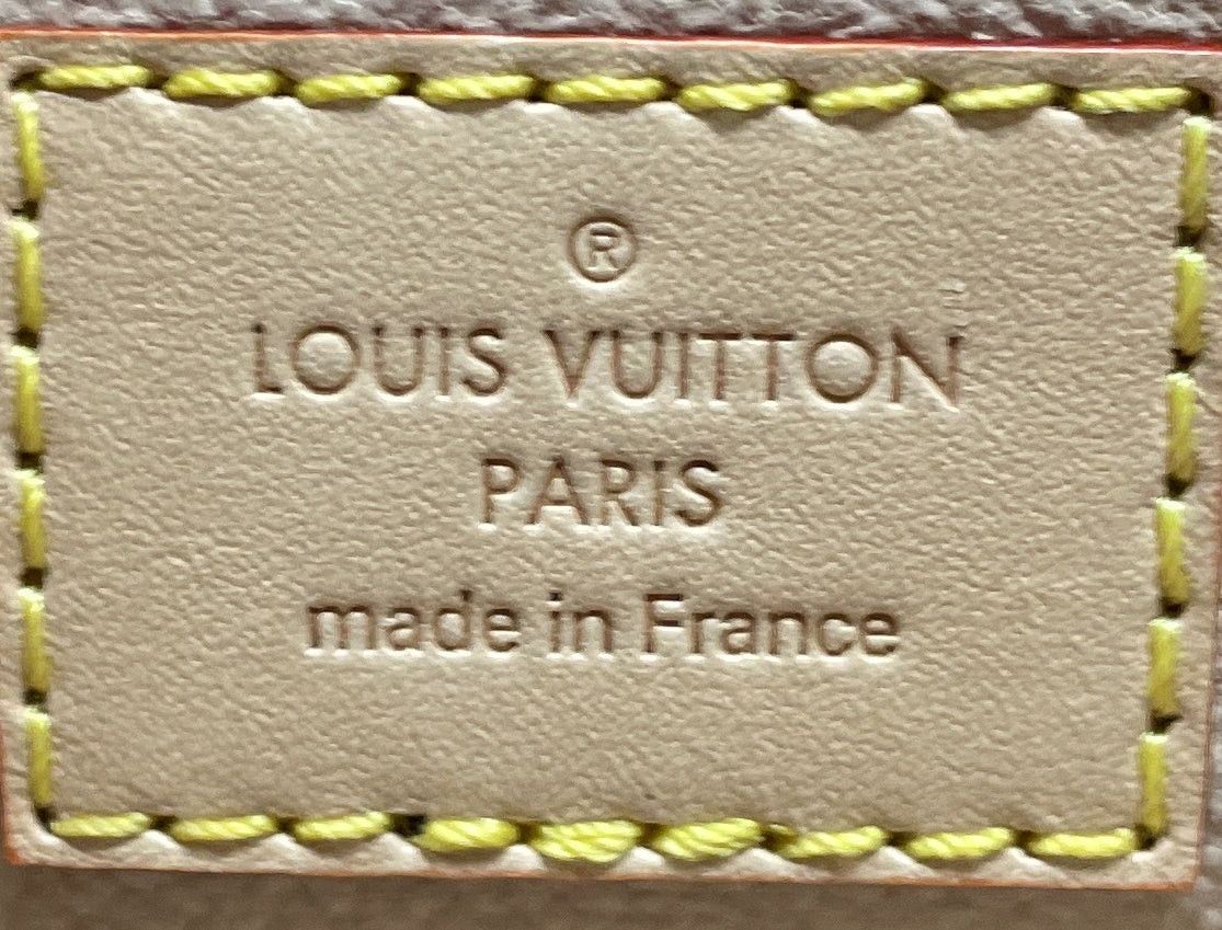 Louis Vuitton Toiletry Bag Size ONE SIZE - 8 Thumbnail
