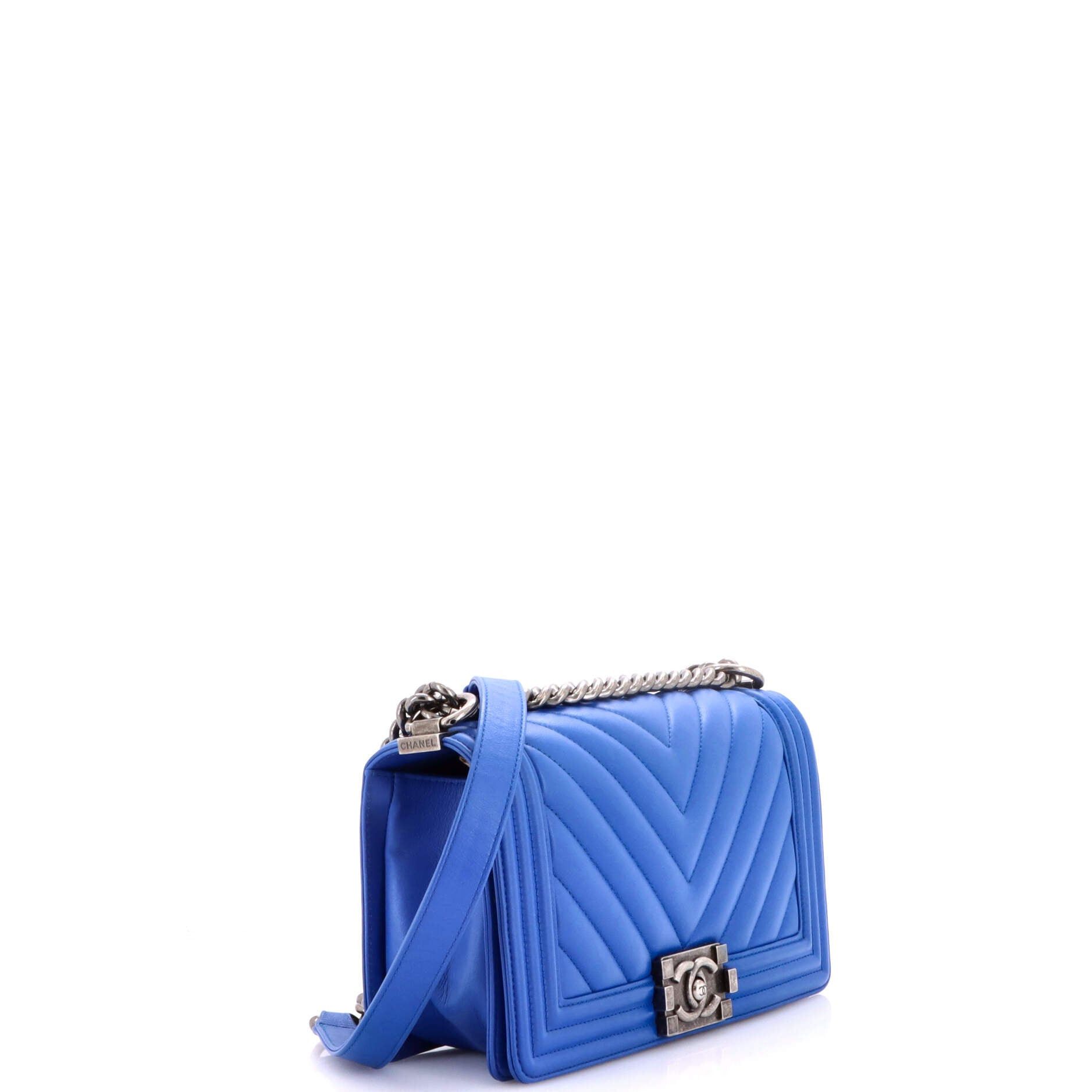 Chanel Boy Flap Bag Size ONE SIZE - 2 Thumbnail