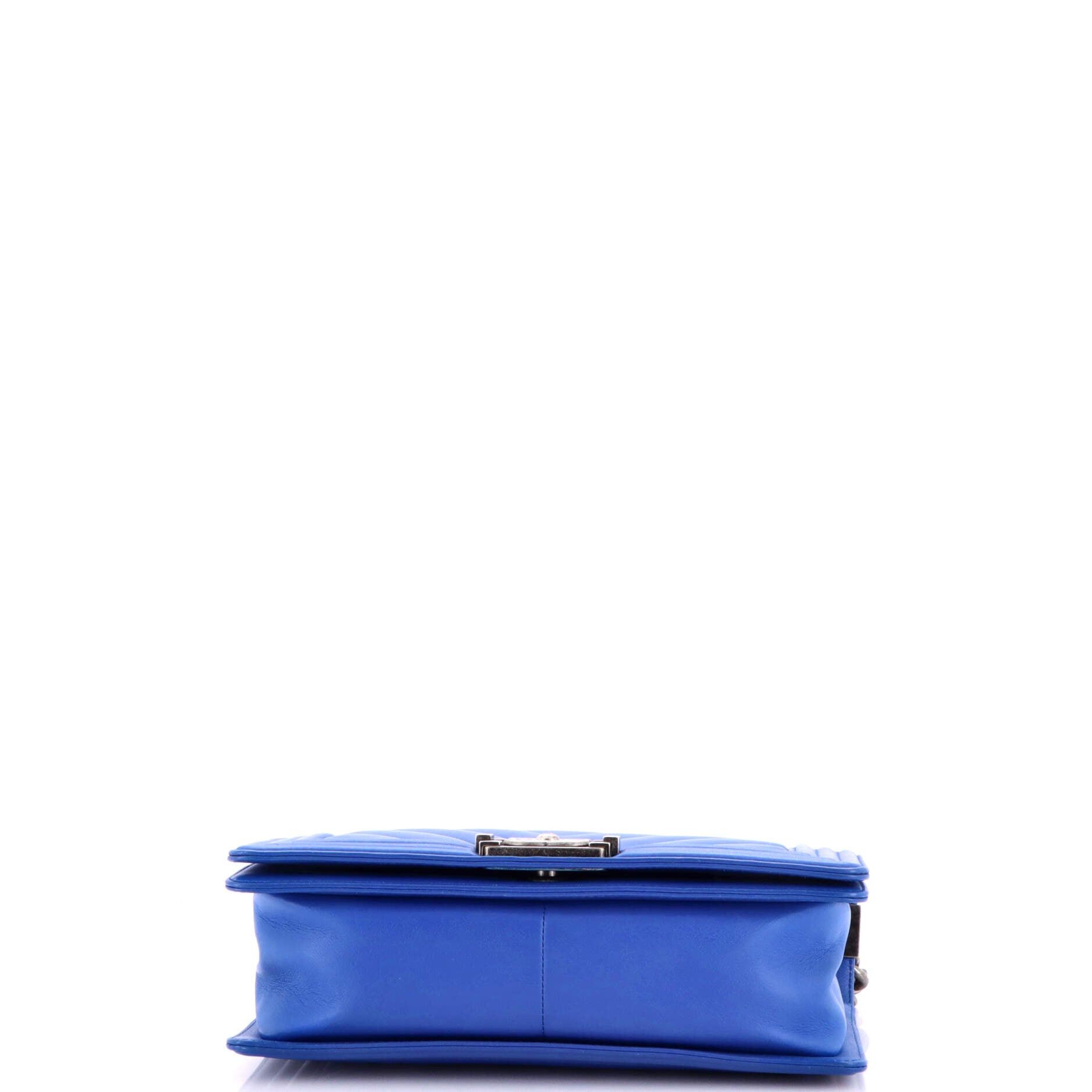 Chanel Boy Flap Bag Size ONE SIZE - 4 Thumbnail