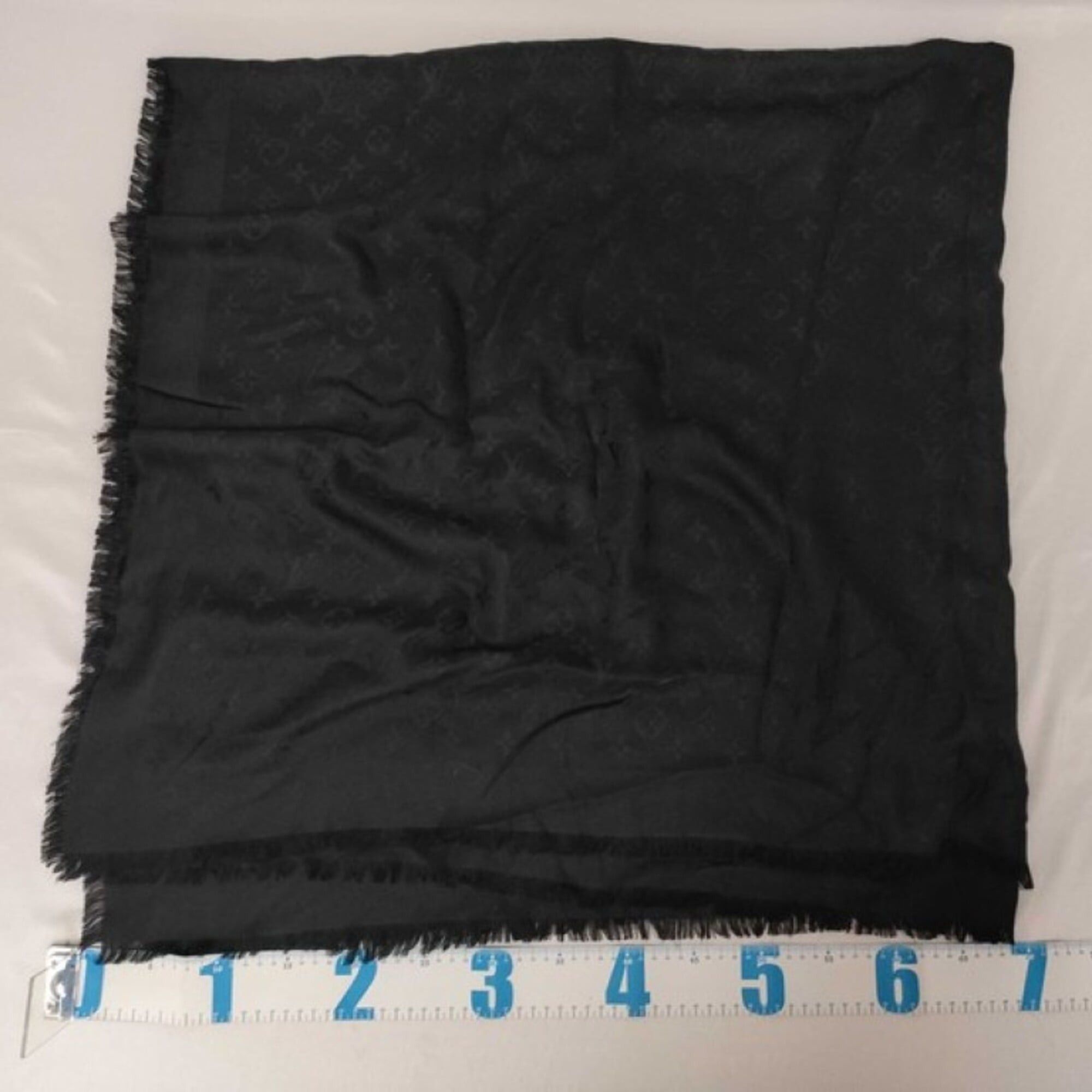 Louis Vuitton LOUIS VUITTON Monogram Shawl/Stole, M71329, Black, Silk & Wool, Women's Size ONE SIZE - 2 Thumbnail