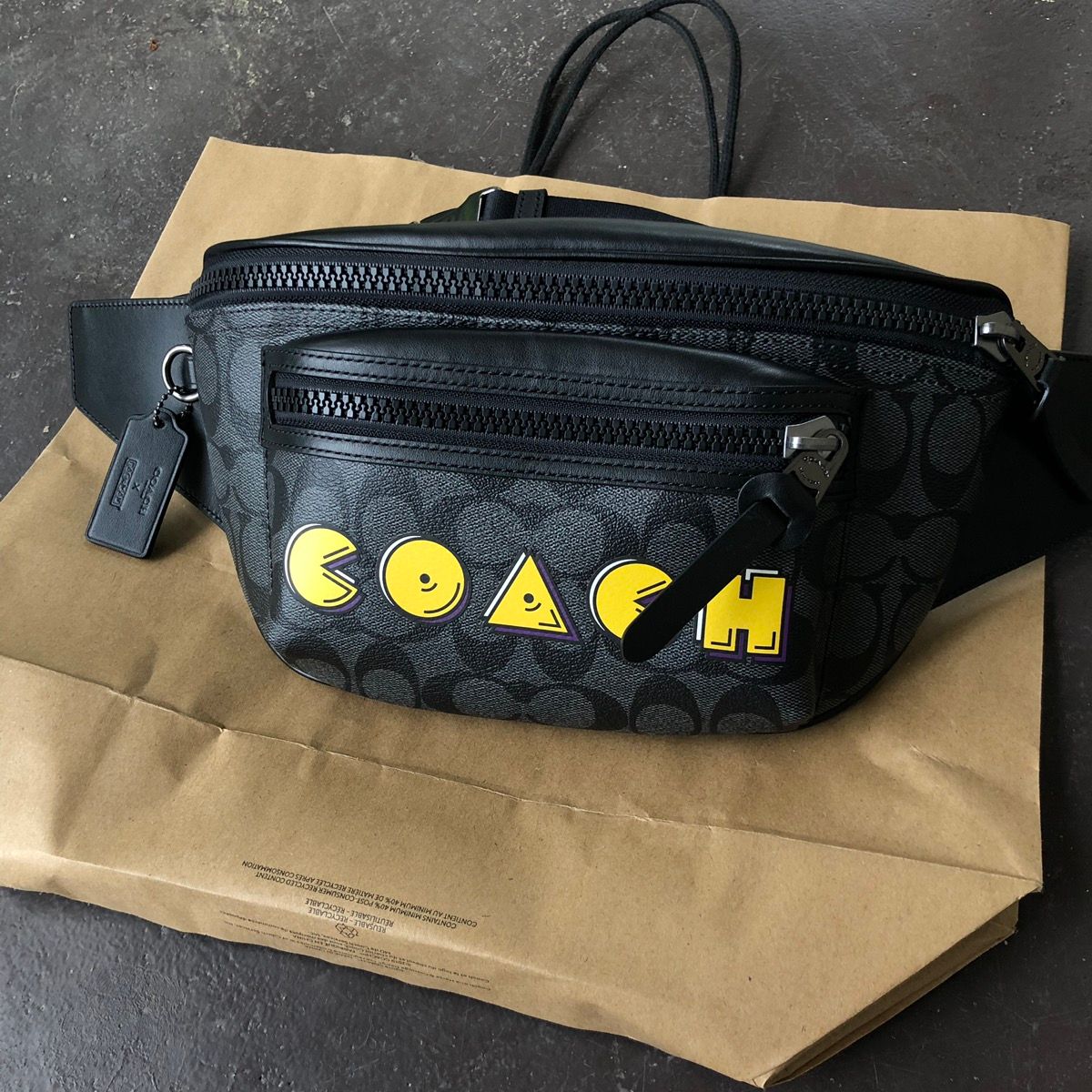 Coach Coach Pac Man F72924 Waist bag Cross Body Fanny Pack Black Size ONE SIZE - 1 Preview