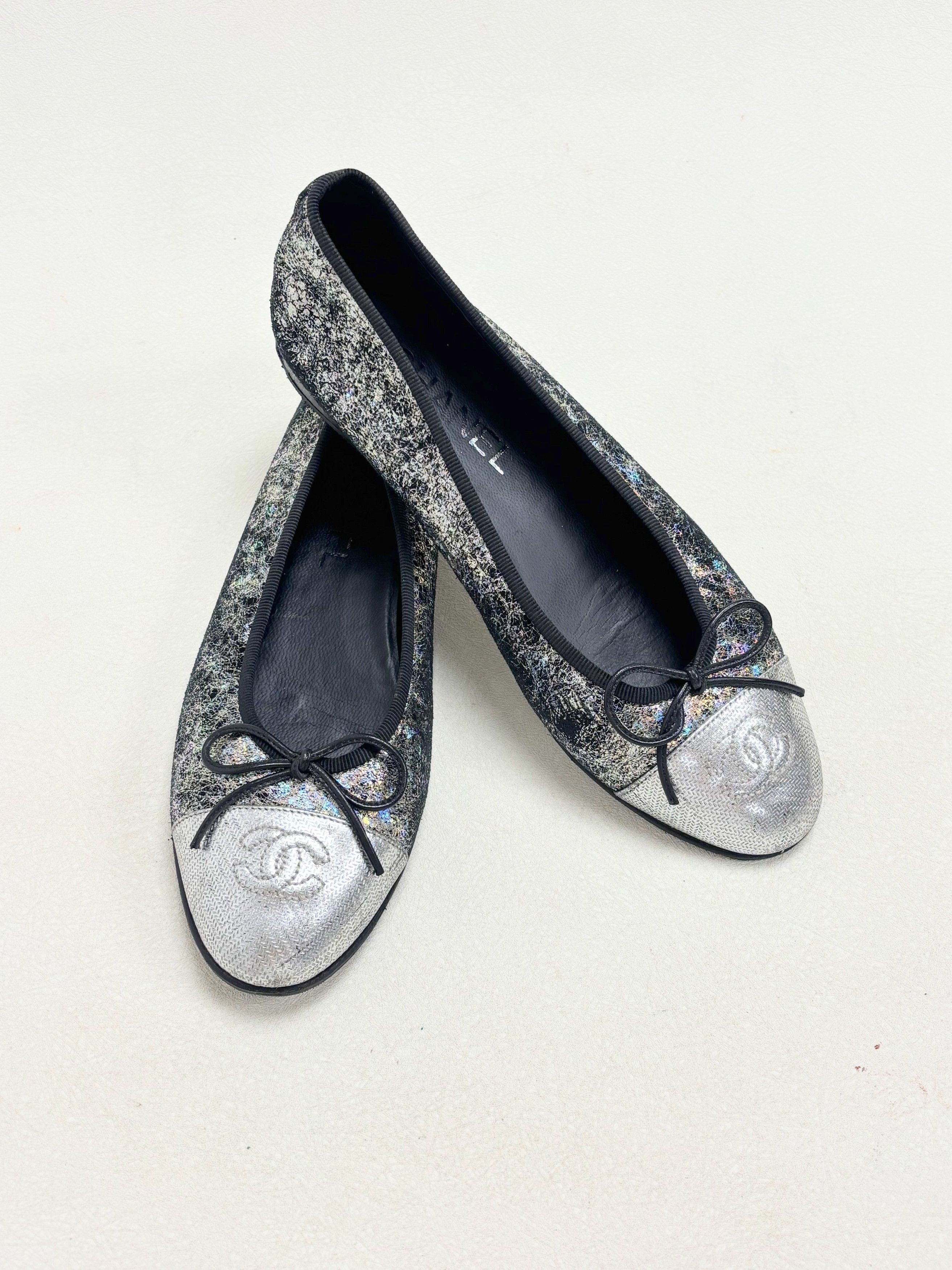 Chanel Ballerines Argent Size US 6.5 / IT 36.5 - 14 Thumbnail
