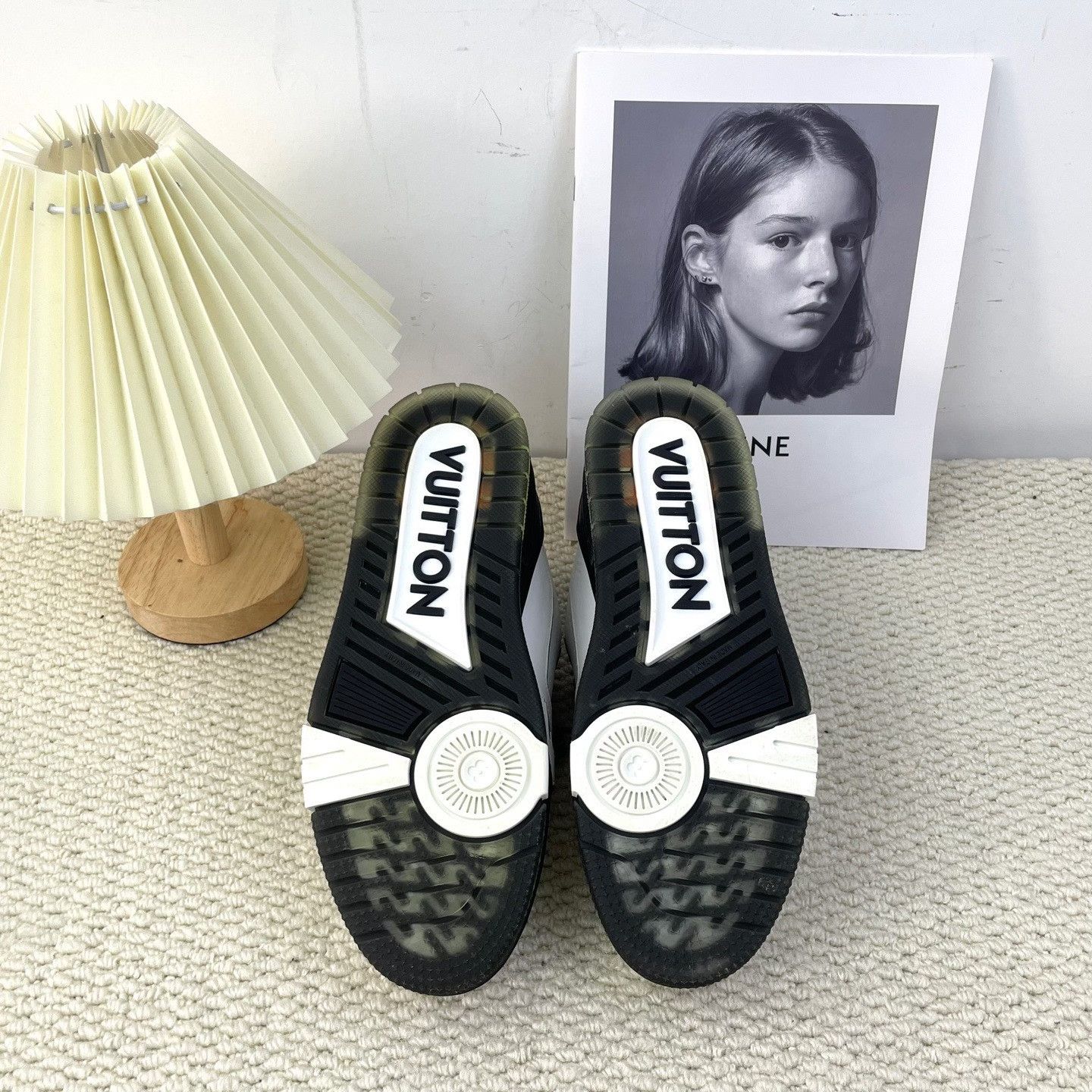 Louis Vuitton Louis Vuitton Training White Lowtop Sneakers Men Size US 6 / EU 39 - 6 Thumbnail