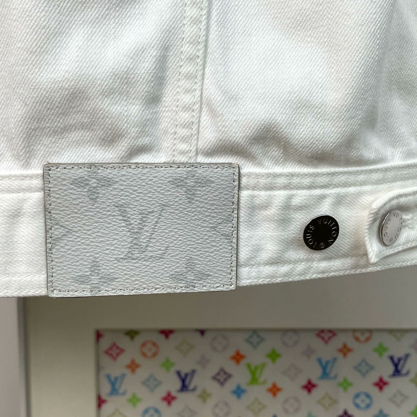 Louis Vuitton Louis Vuitton Embroidered Light Jacket l Men Size US L / EU 52-54 / 3 - 5 Thumbnail