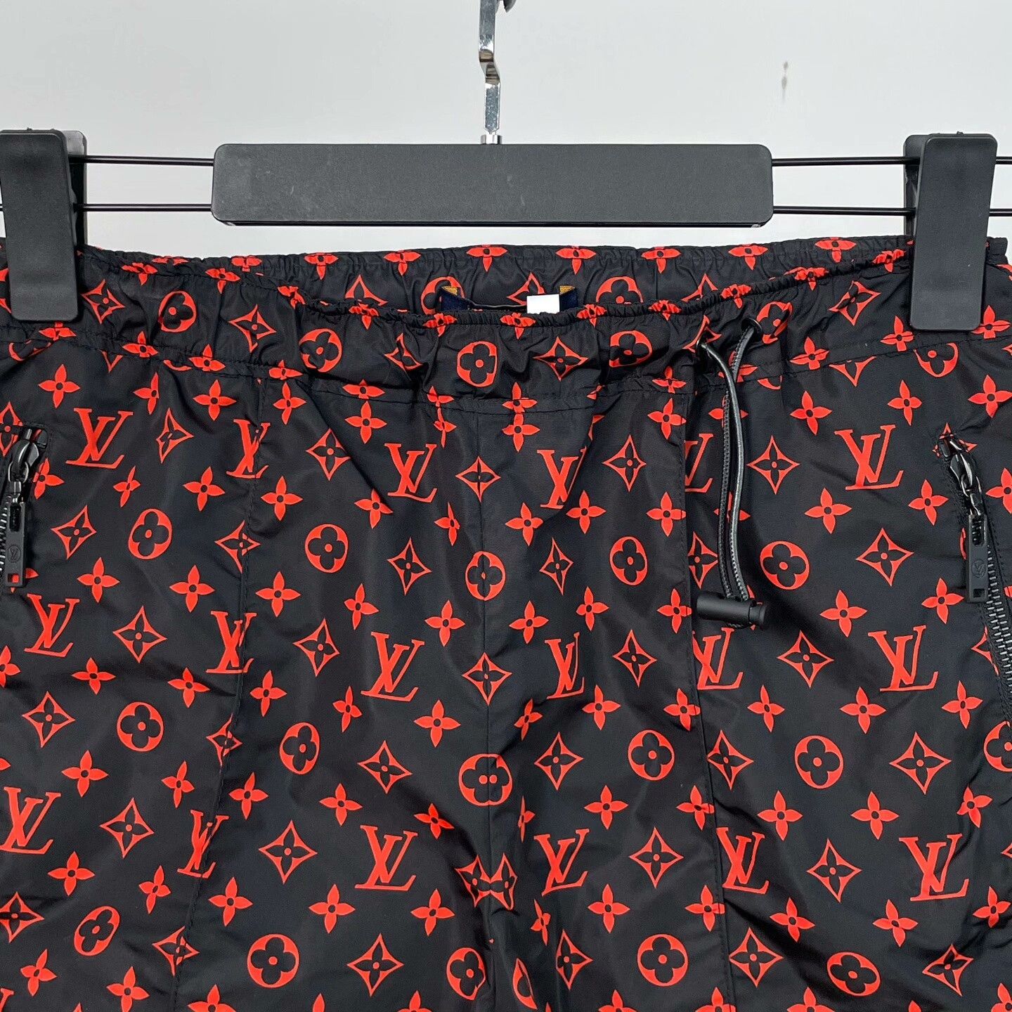 Louis Vuitton Louis Vuitton Retro Shorts 36 women Size 25" / US 0 / IT 36 - 3 Thumbnail