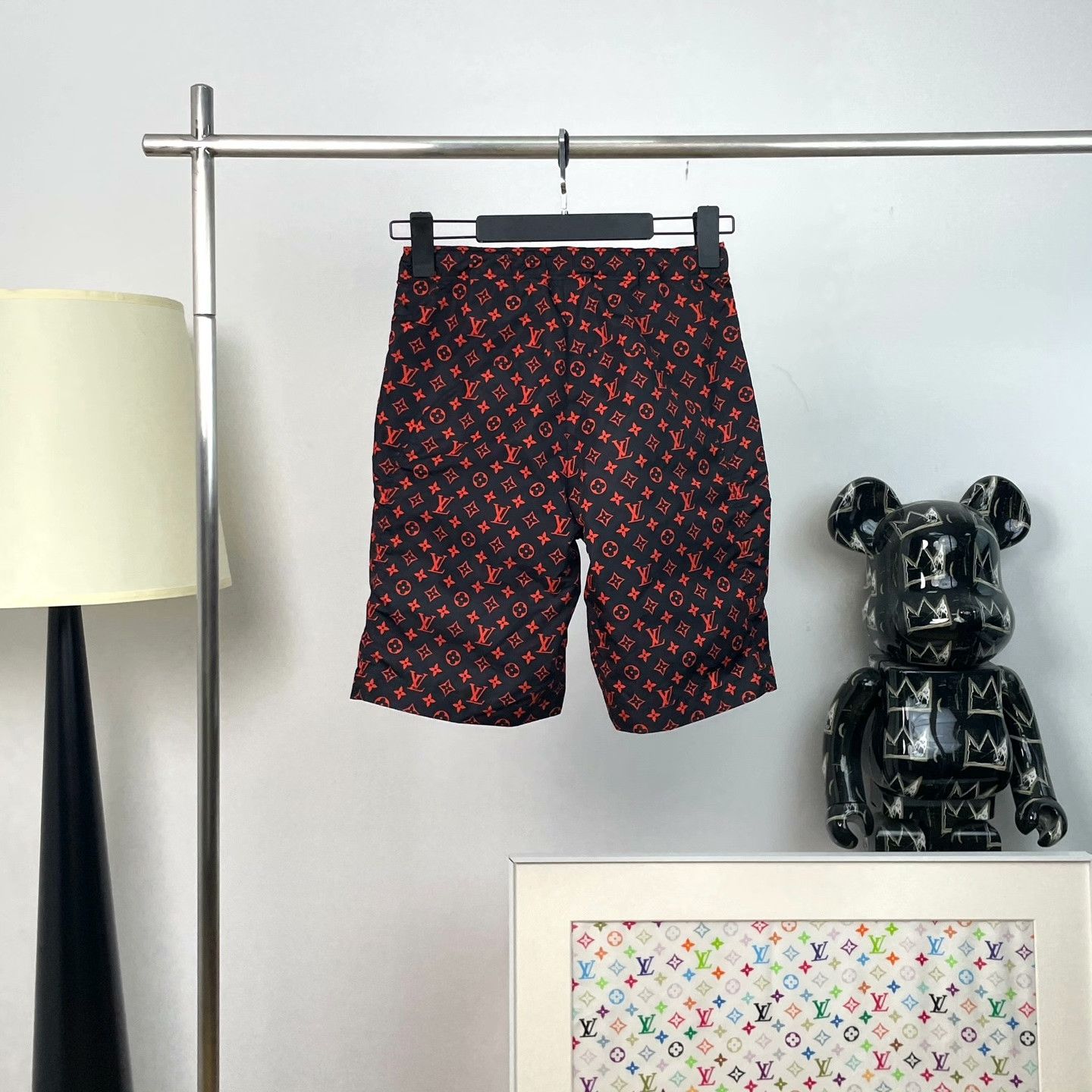 Louis Vuitton Louis Vuitton Retro Shorts 36 women Size 25" / US 0 / IT 36 - 2 Thumbnail