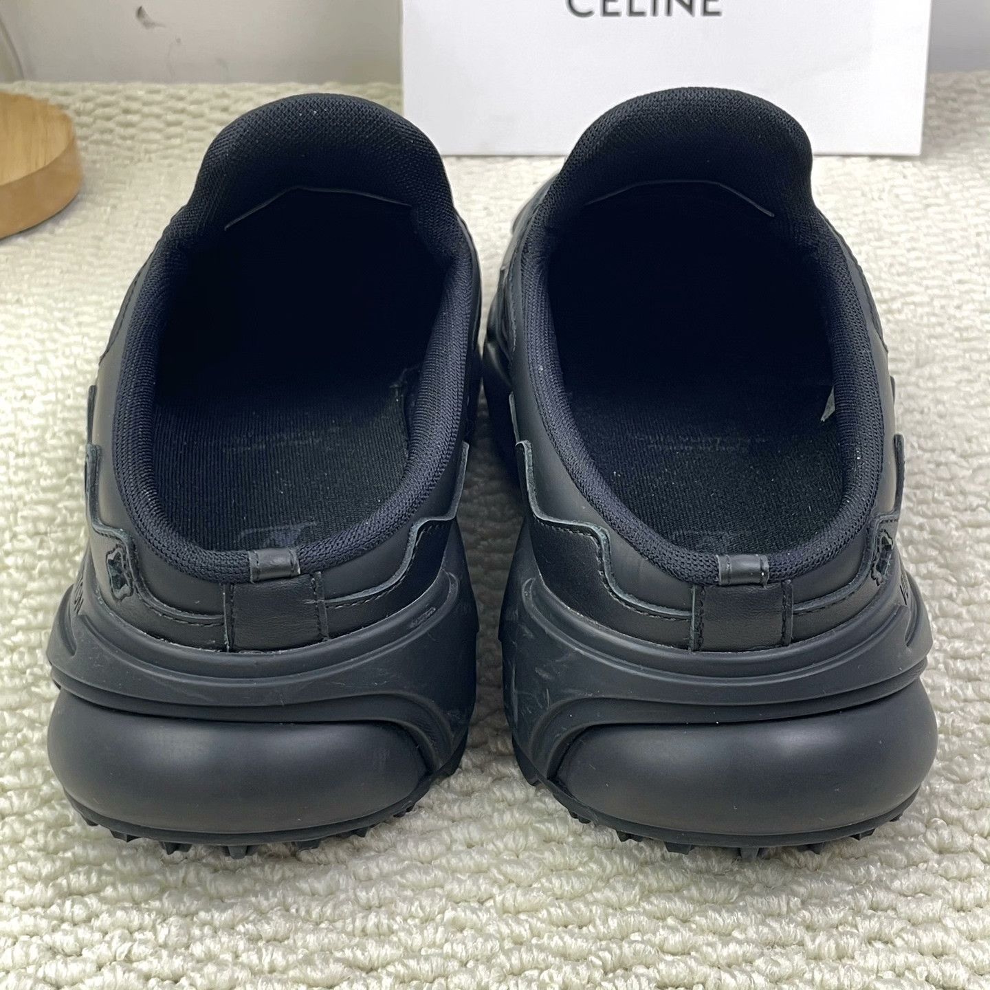 Louis Vuitton Louis Vuitton Running Sandals 6 Men Size US 6 / EU 39 - 5 Thumbnail