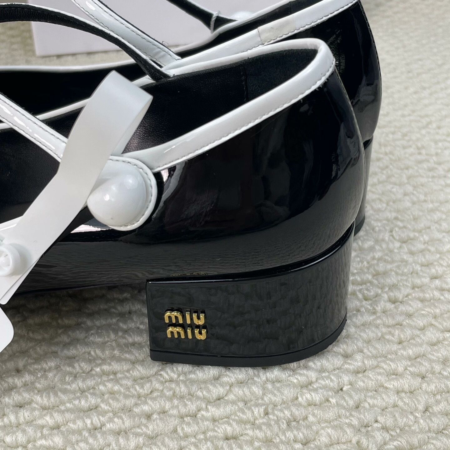 Miu Miu Miu Miu Lowtop Sneakers us_8 Women Size US 8 / IT 38 - 5 Thumbnail