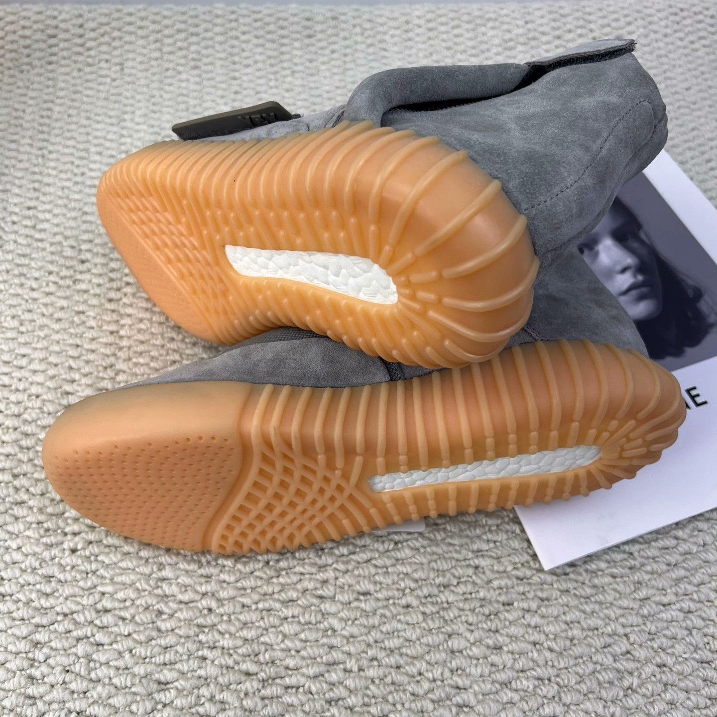 Adidas Adidas YEEZY Hitop Sneakers 8 Men Size US 8 / EU 41 - 6 Thumbnail