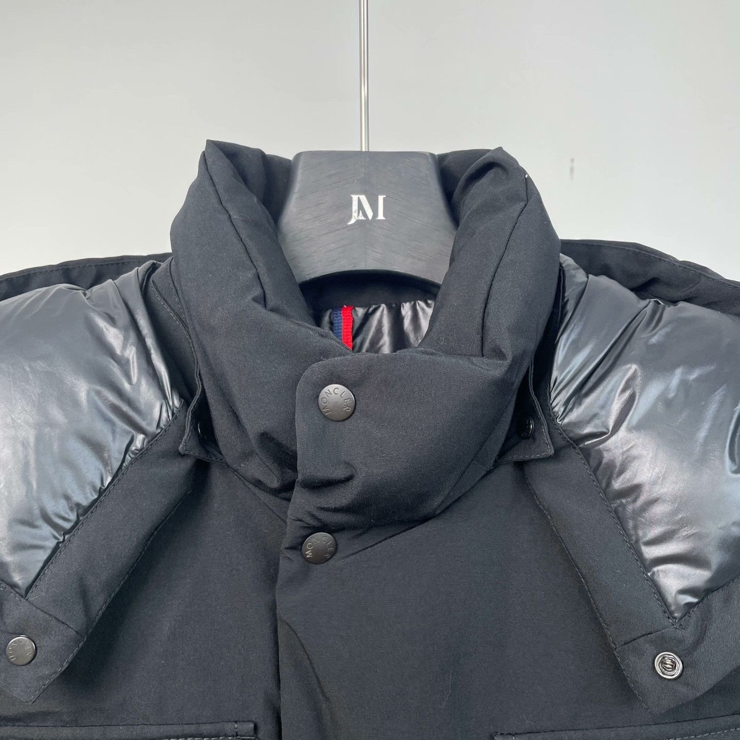 Moncler Moncler Cropped Heavy Coat l Men Size US L / EU 52-54 / 3 - 3 Thumbnail