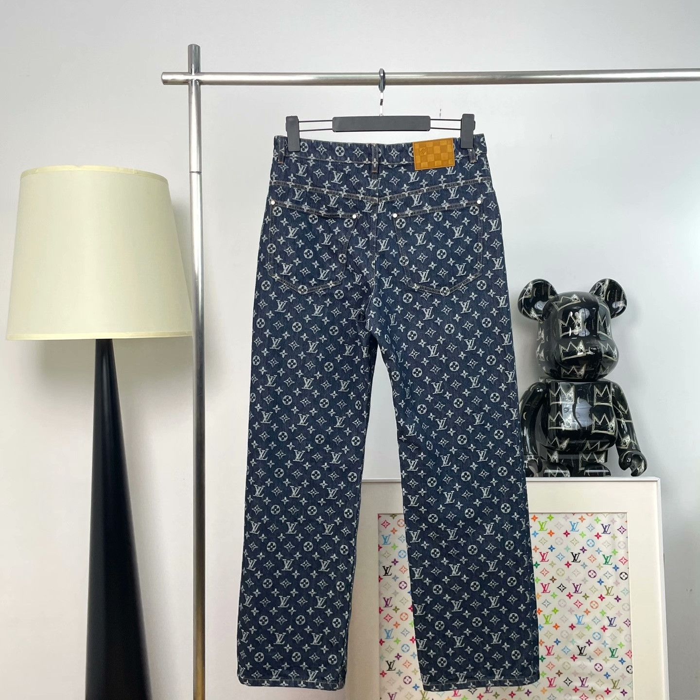 Louis Vuitton Louis Vuitton Denim Printed Denim Jeans 32 Men Size US 32 / EU 48 - 2 Thumbnail