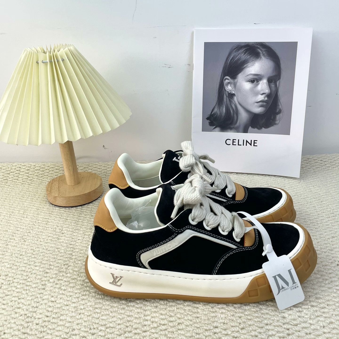 Louis Vuitton Louis Vuitton Lowtop Sneakers 8 Men Size US 8 / EU 41 - 6 Thumbnail
