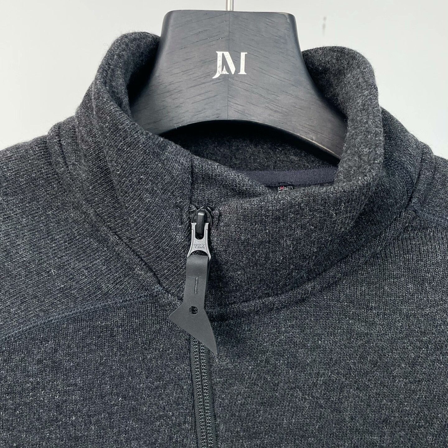 Louis Vuitton Louis Vuitton Light Jacket s Men Size US S / EU 44-46 / 1 - 3 Thumbnail