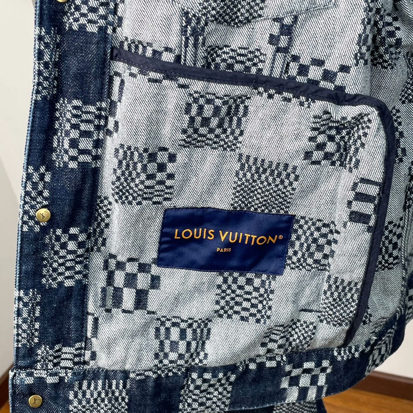 Louis Vuitton Louis Vuitton Casual Light Jacket xxl Men Size US XXL / EU 58 / 5 - 7 Thumbnail