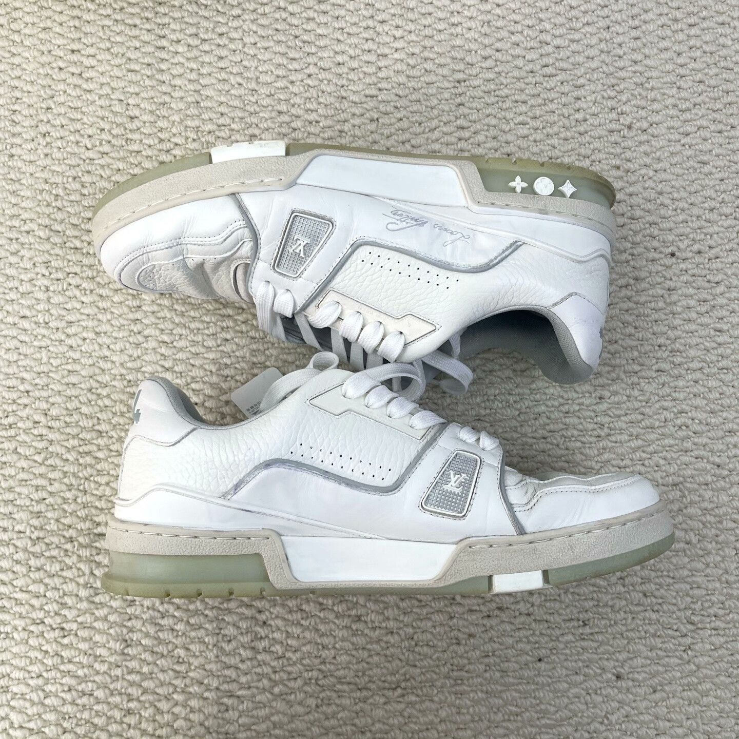 Louis Vuitton Louis Vuitton Training White Lowtop Sneakers 9 Men Size US 9 / EU 42 - 5 Thumbnail