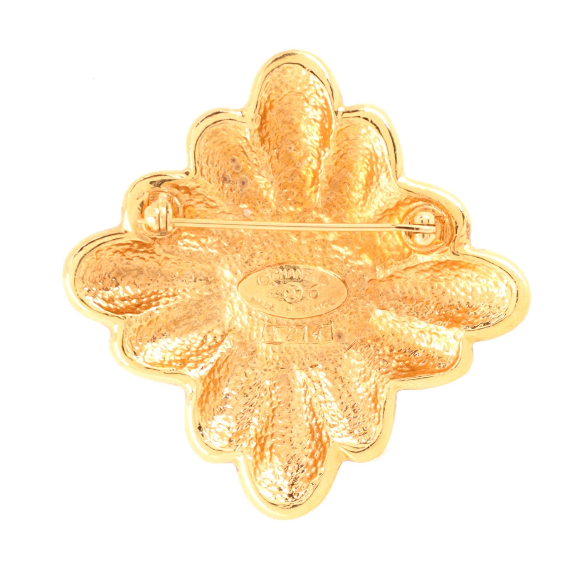 Chanel Vintage Baroque Brooch Size ONE SIZE - 2 Thumbnail