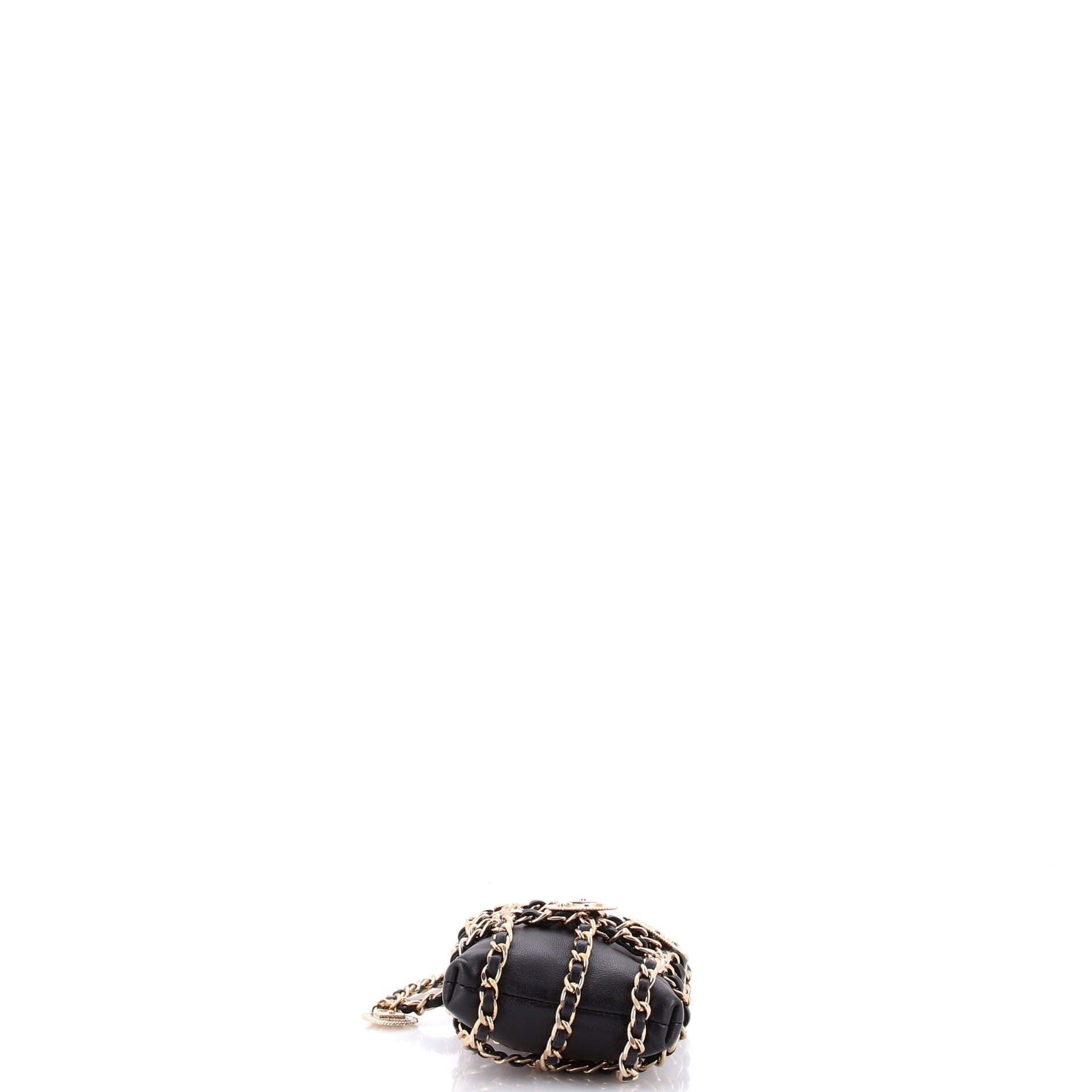 Chanel Tech Me Out Medallion Clutch With Chain Size ONE SIZE - 4 Thumbnail