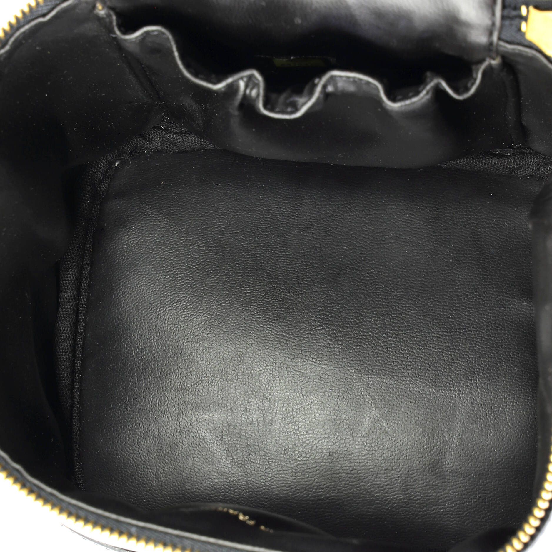 Chanel Vintage Timeless Cosmetic Case Size ONE SIZE - 5 Thumbnail