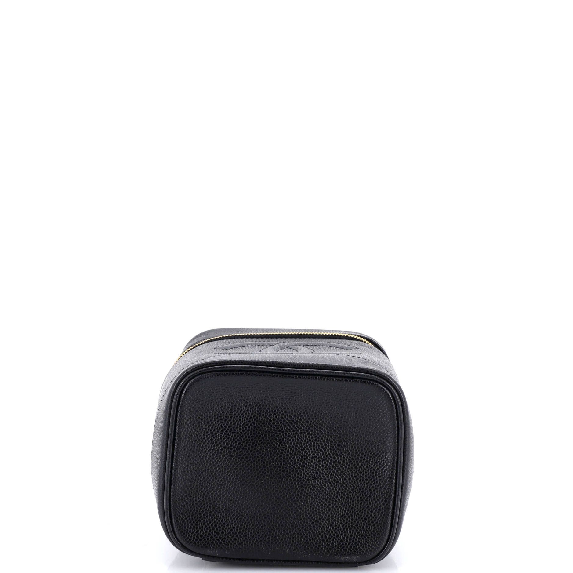 Chanel Vintage Timeless Cosmetic Case Size ONE SIZE - 4 Thumbnail