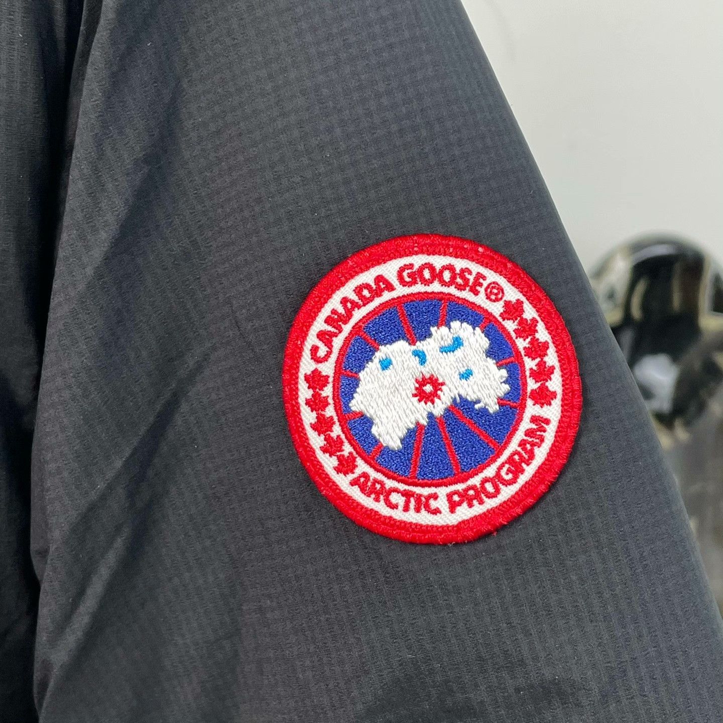 Canada Goose Canada Goose Red Heavy Coat s Men Size US S / EU 44-46 / 1 - 4 Thumbnail