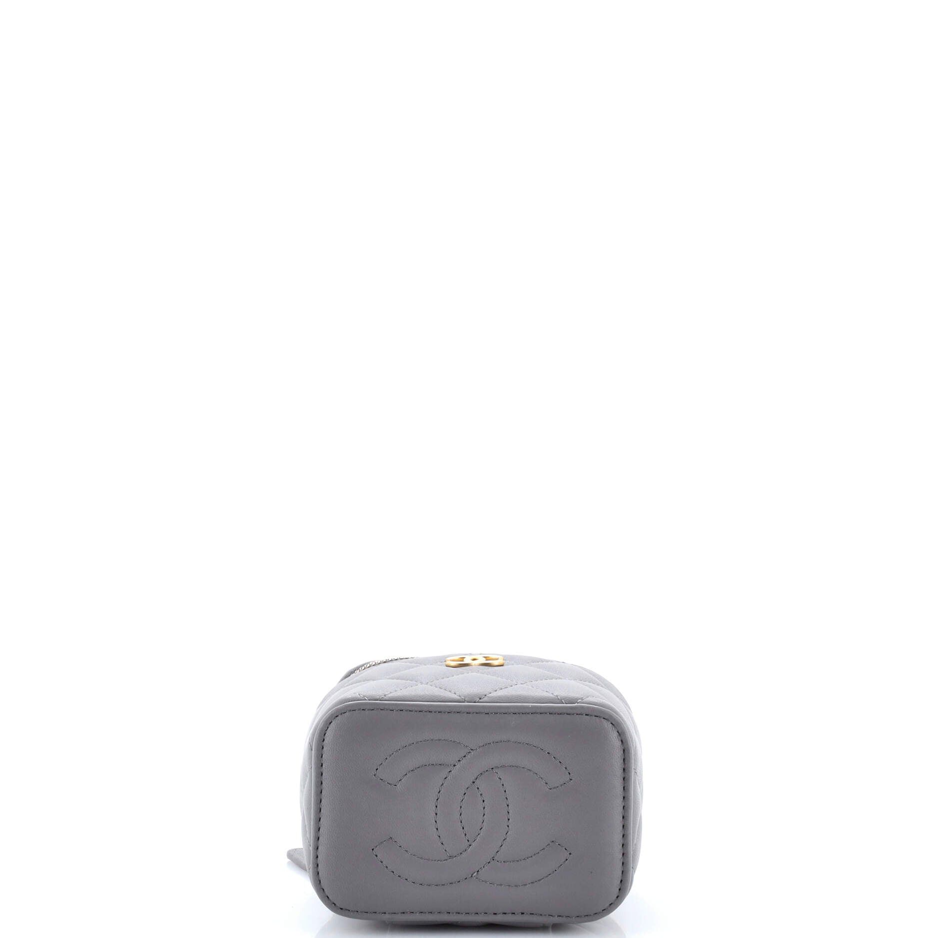 Chanel CC Top Handle Vanity Case with Chain Size ONE SIZE - 4 Thumbnail