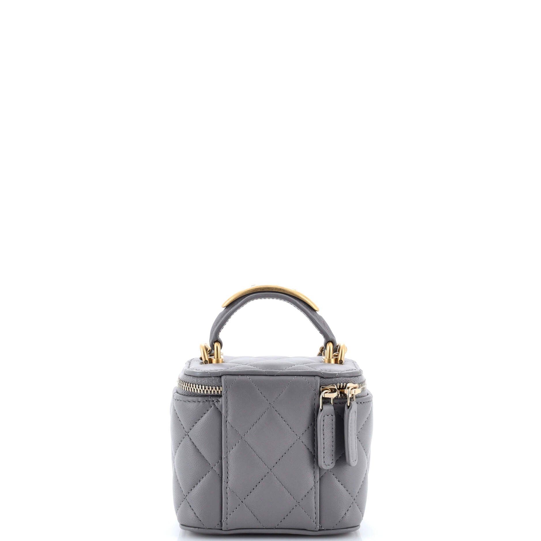 Chanel CC Top Handle Vanity Case with Chain Size ONE SIZE - 3 Thumbnail