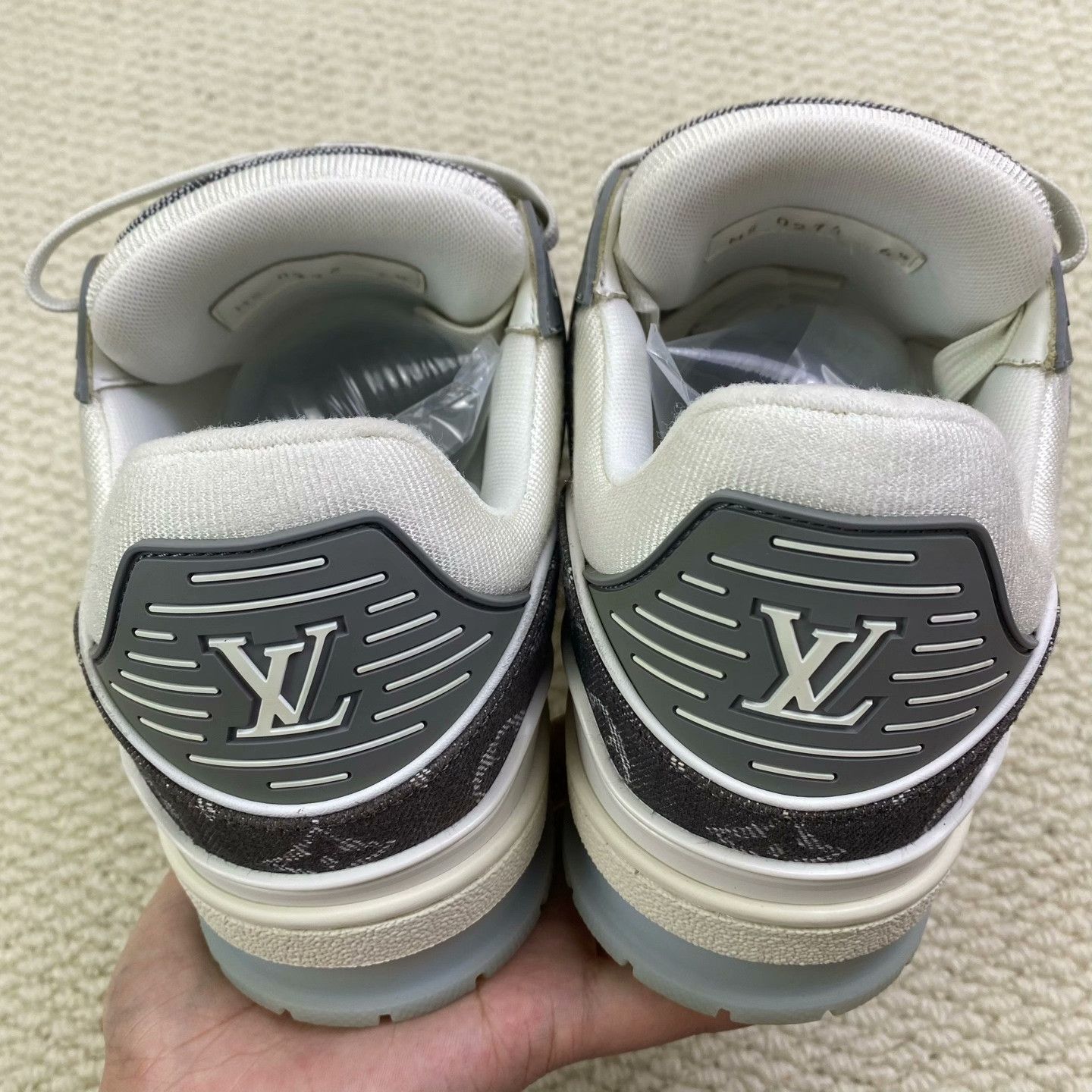 Louis Vuitton Louis Vuitton Training Lowtop Sneakers 7 Men Size US 7 / EU 40 - 6 Thumbnail