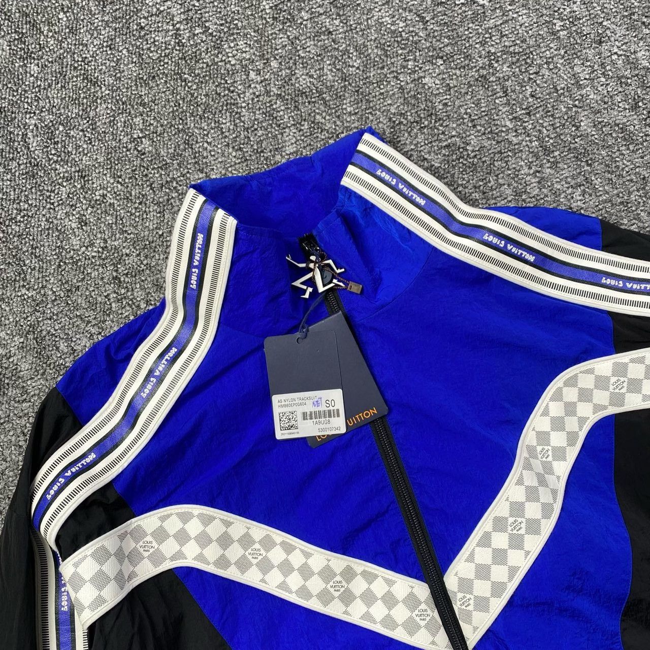 Louis Vuitton Louis Vuitton Retro Striped Blue Light Jacket s Men Size US S / EU 44-46 / 1 - 3 Thumbnail