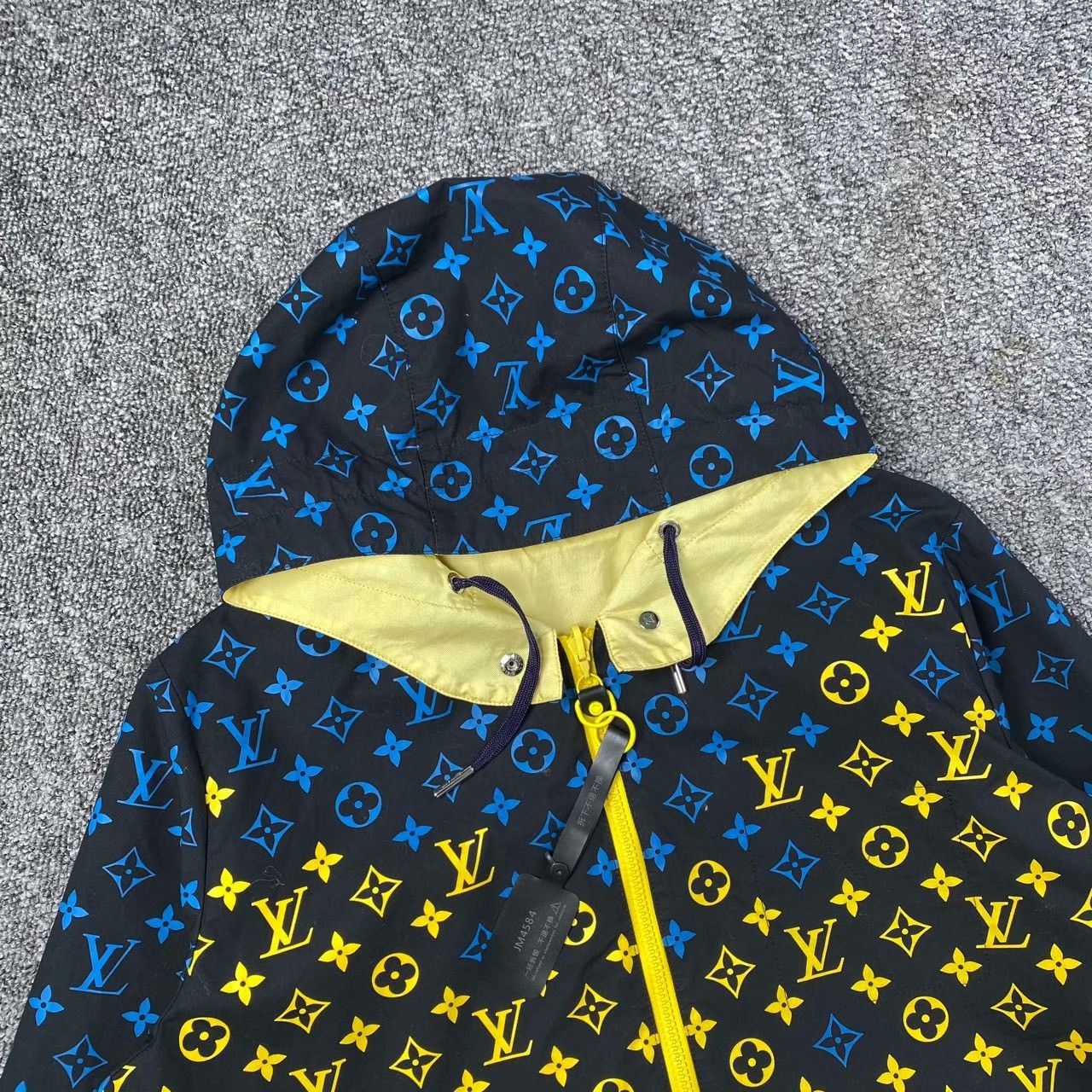 Louis Vuitton Louis Vuitton Retro Black Jacket XS Women Size XS / US 0-2 / IT 36-38 - 3 Thumbnail