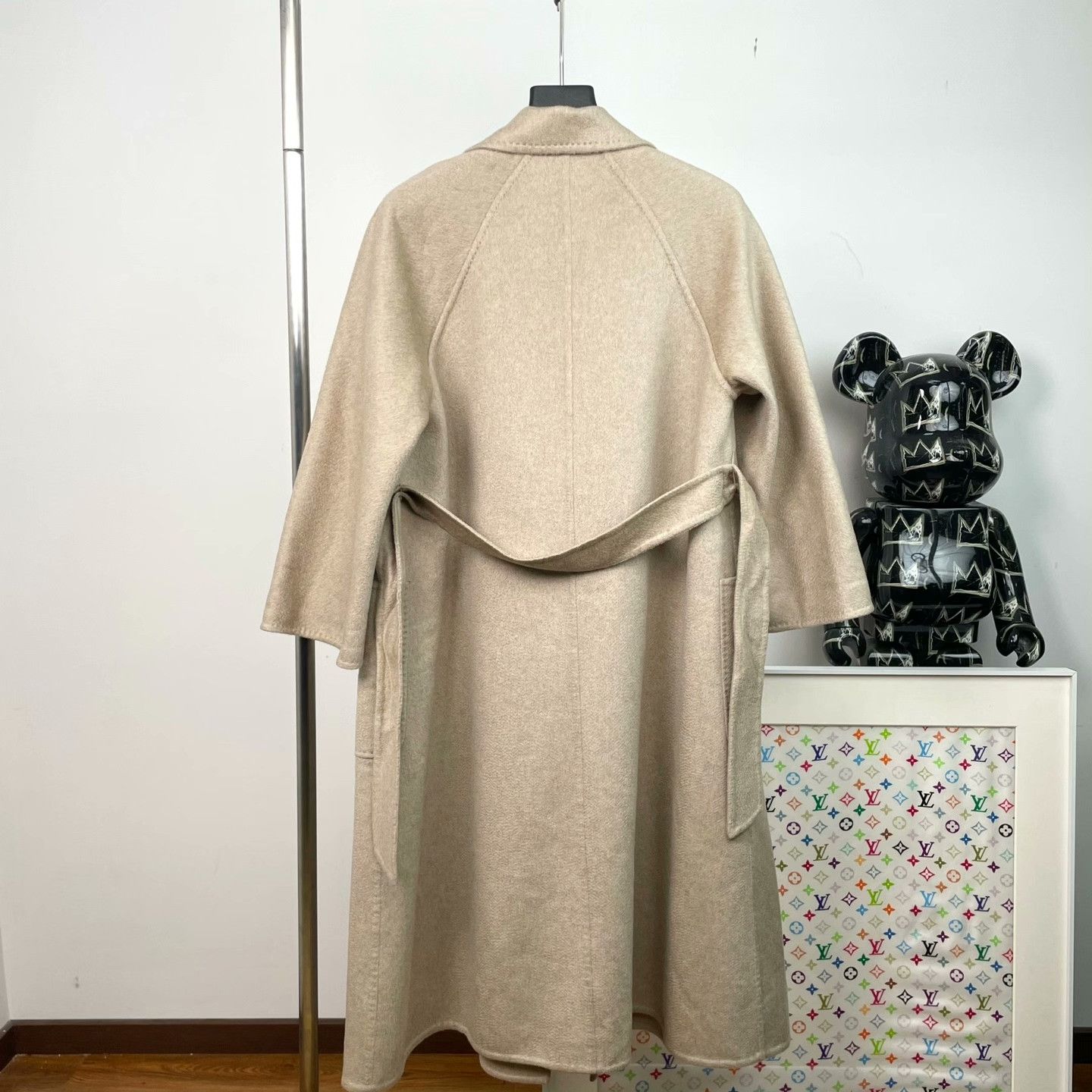 Max Mara Max Mara Beige Coat S Women Size S / US 4 / IT 40 - 2 Thumbnail