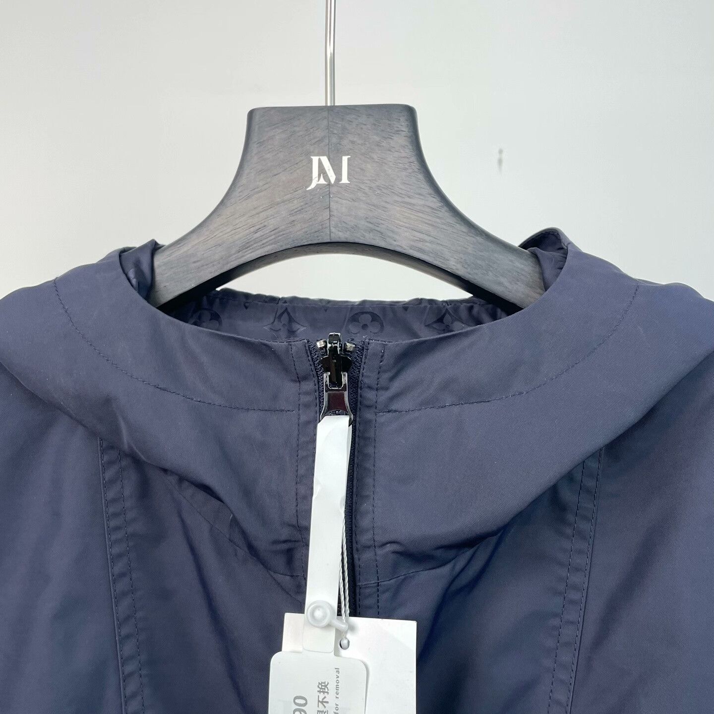 Louis Vuitton Louis Vuitton Light Jacket xl Men Size US XL / EU 56 / 4 - 6 Thumbnail