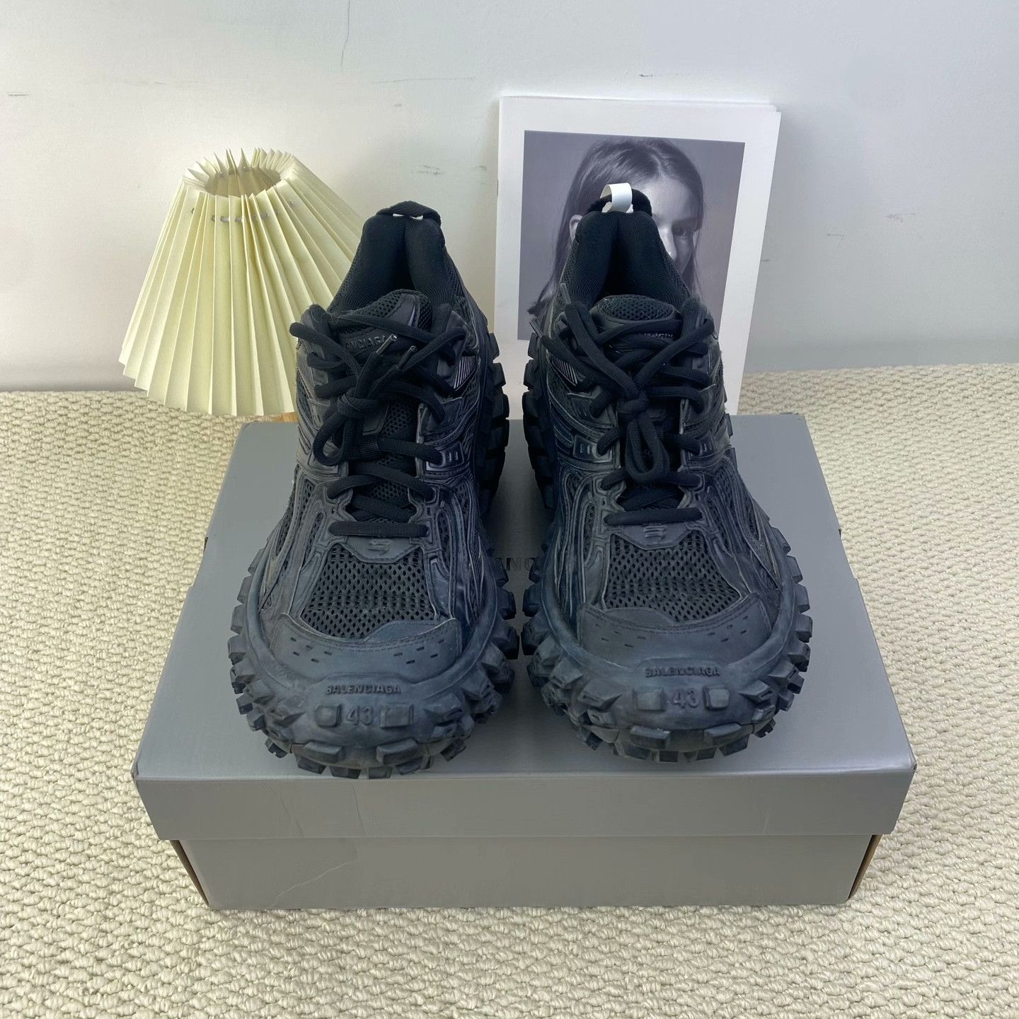 Balenciaga Balenciaga Lowtop Sneakers 10 Men Size US 10 / EU 43 - 8 Thumbnail