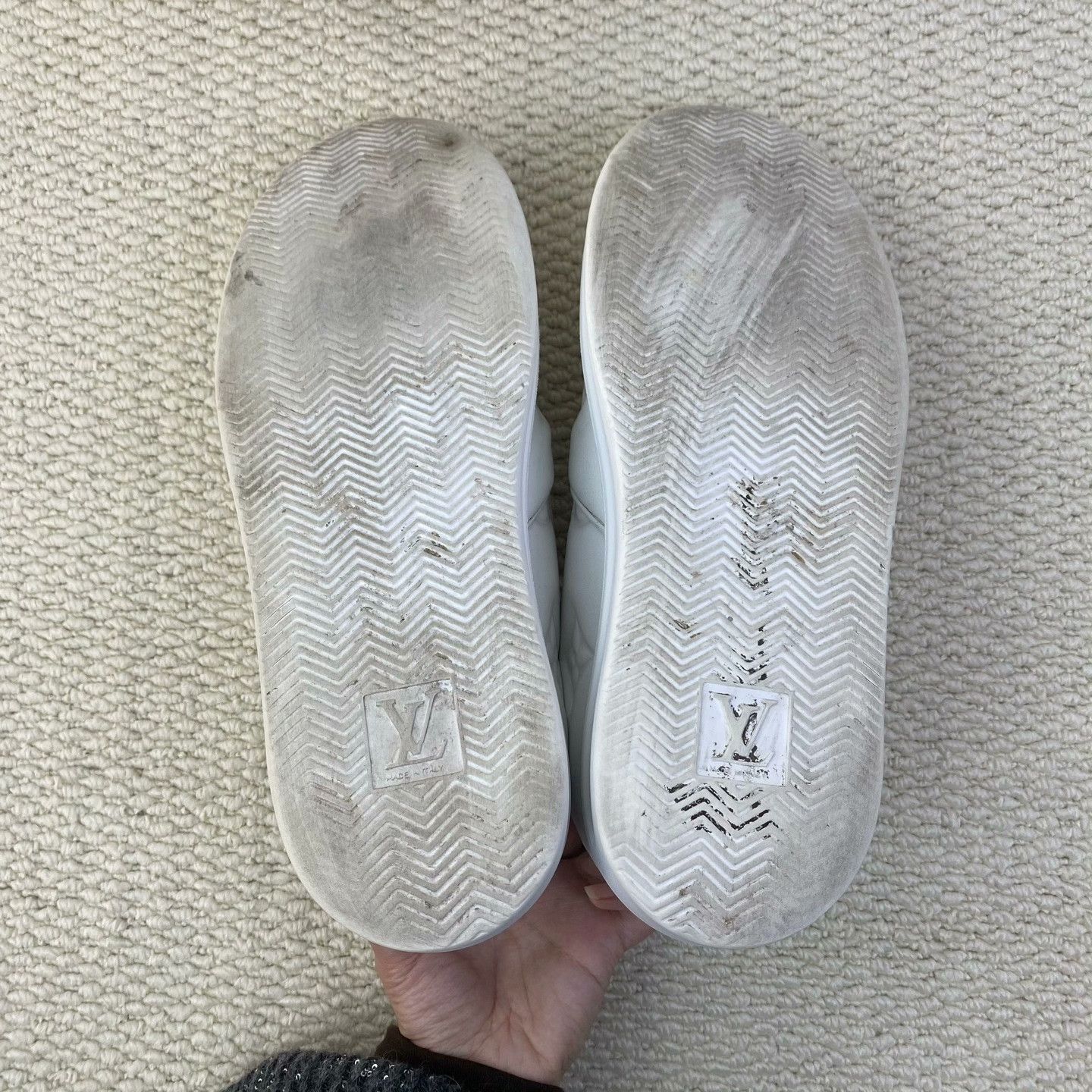Louis Vuitton Louis Vuitton Lowtop Sneakers 9 Men Size US 9 / EU 42 - 6 Thumbnail