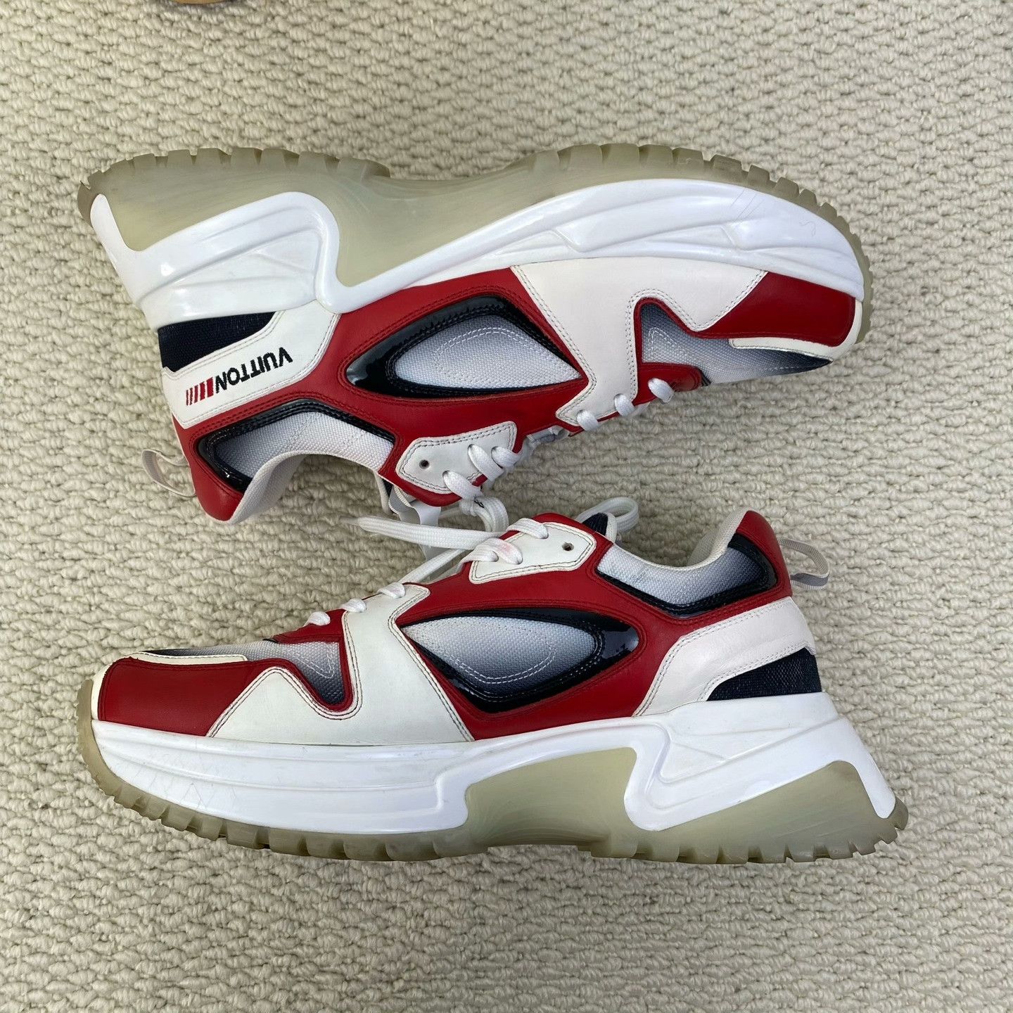 Louis Vuitton Louis Vuitton Lowtop Sneakers 9 Men Size US 9 / EU 42 - 5 Thumbnail