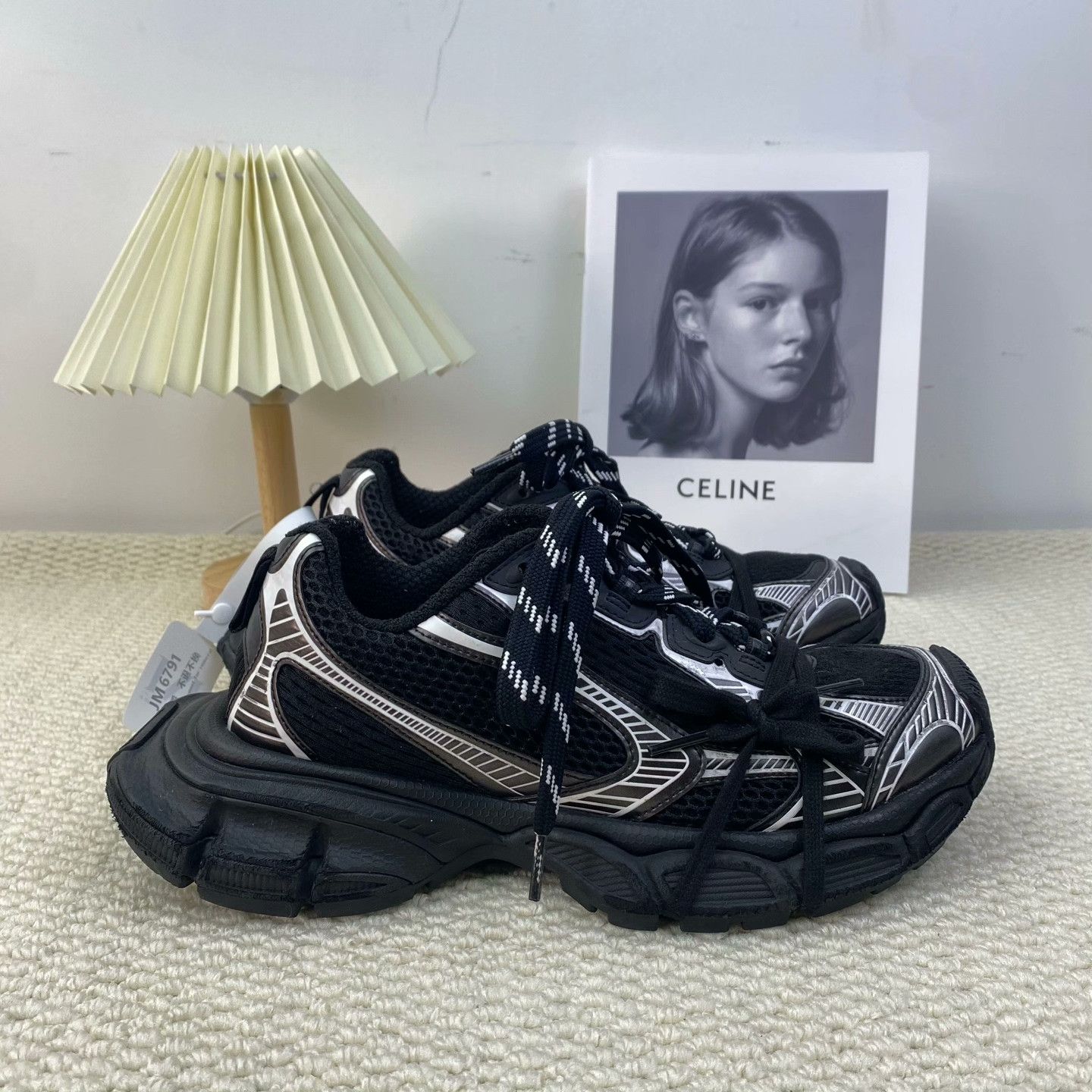 Balenciaga Balenciaga Lowtop Sneakers 7 Men Size US 7 / EU 40 - 2 Thumbnail