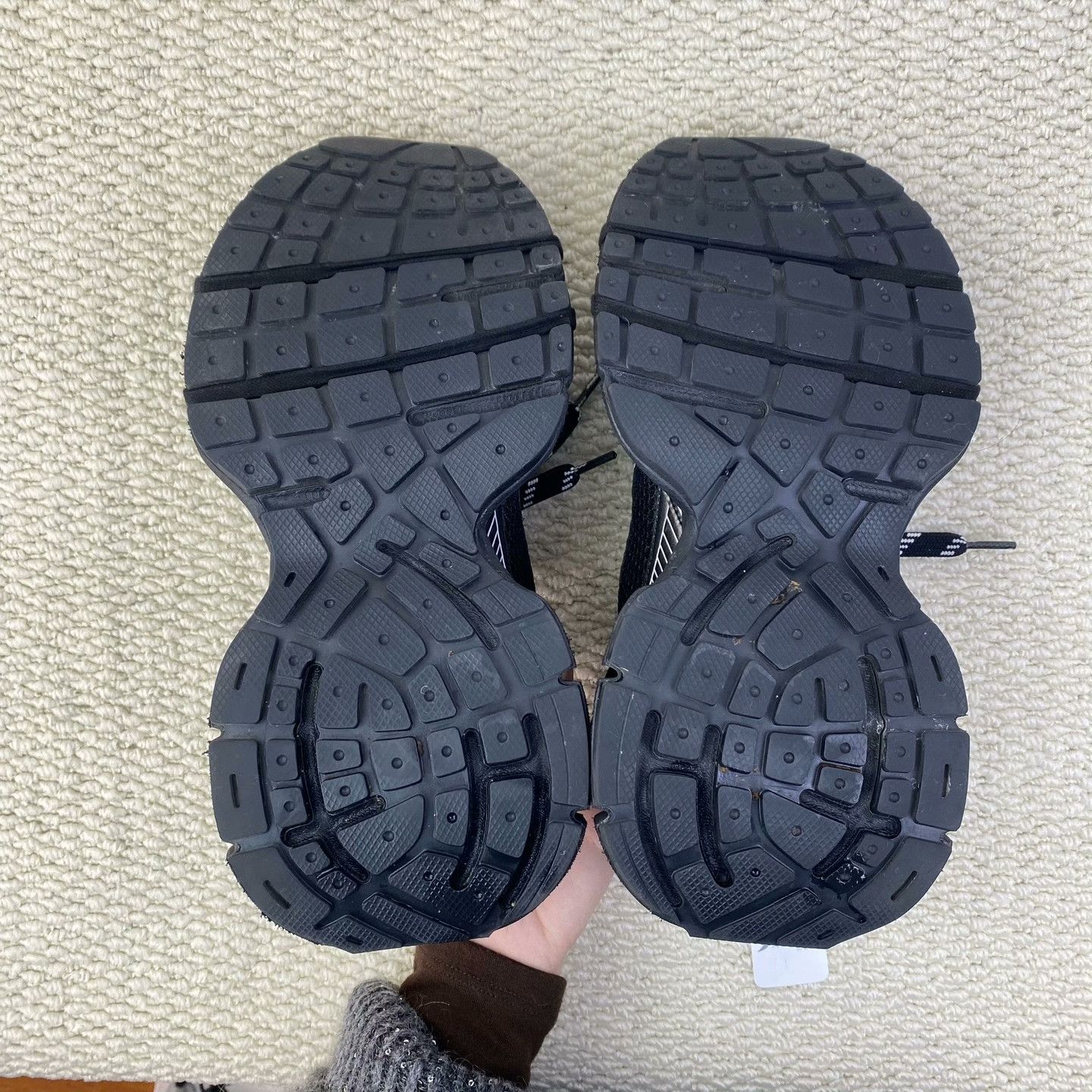 Balenciaga Balenciaga Lowtop Sneakers 7 Men Size US 7 / EU 40 - 6 Thumbnail