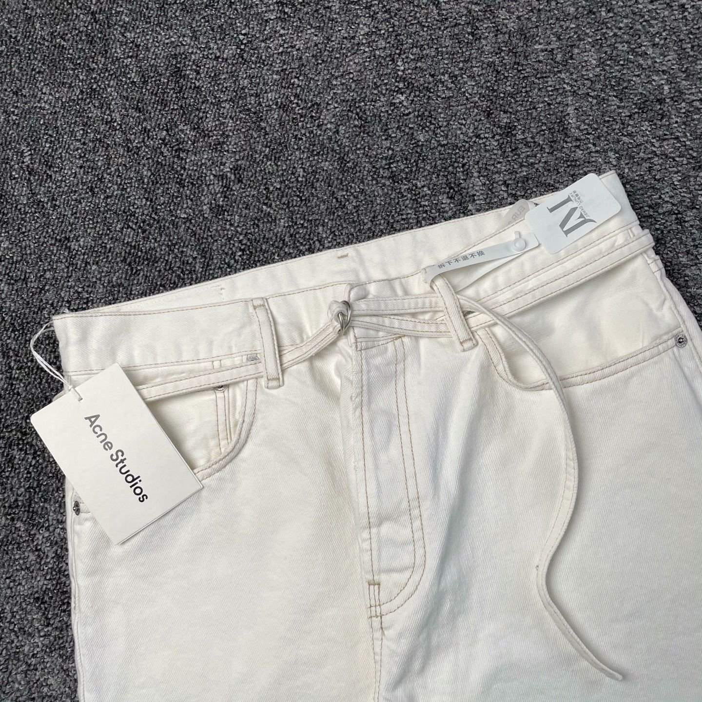 Acne Studios Acne Studios Retro Oversized White Denim Jeans 34 Men Size US 34 / EU 50 - 3 Thumbnail
