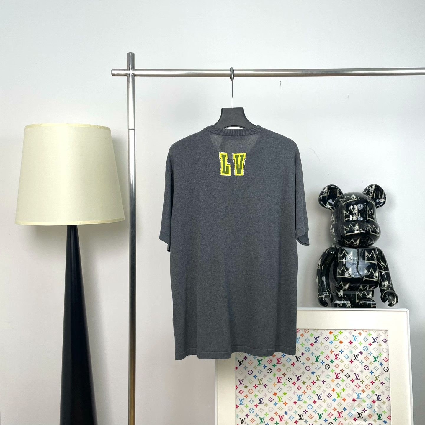 Louis Vuitton Louis Vuitton T-Shirt xl Men Size US XL / EU 56 / 4 - 2 Thumbnail