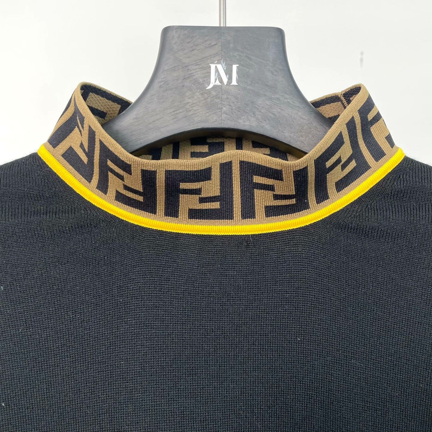 Fendi Fendi Wool Sweater m Men Size US M / EU 48-50 / 2 - 5 Thumbnail