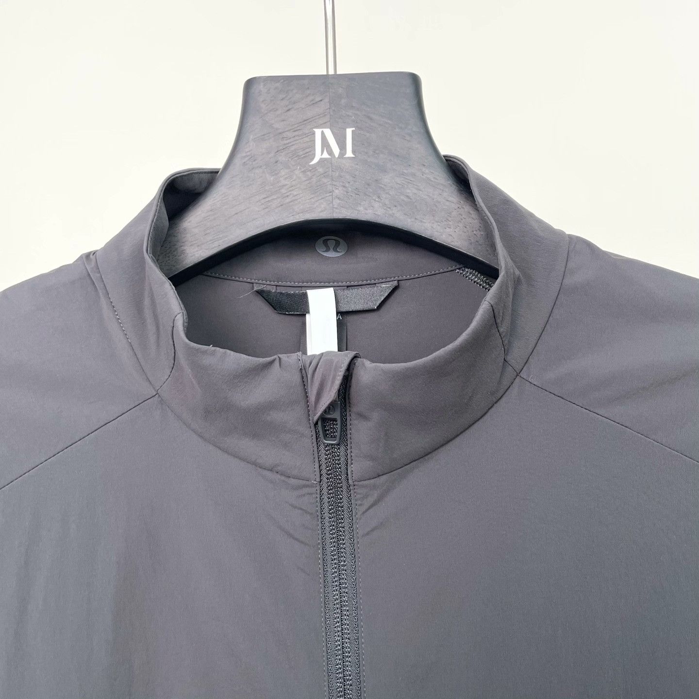 Lululemon Lululemon Running Light Jacket m Men Size US M / EU 48-50 / 2 - 3 Thumbnail