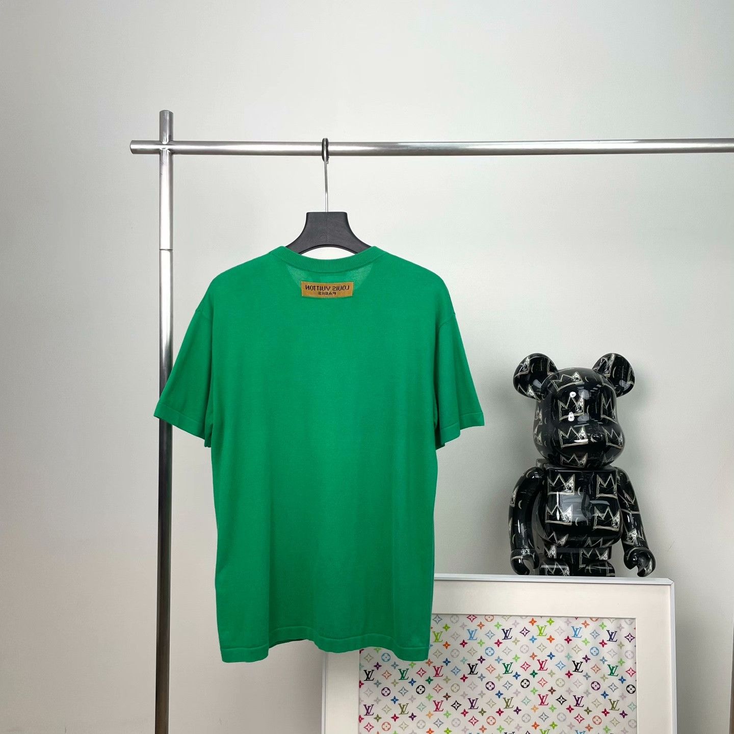 Louis Vuitton Louis Vuitton Retro Printed T-Shirt m Men Size US M / EU 48-50 / 2 - 2 Thumbnail