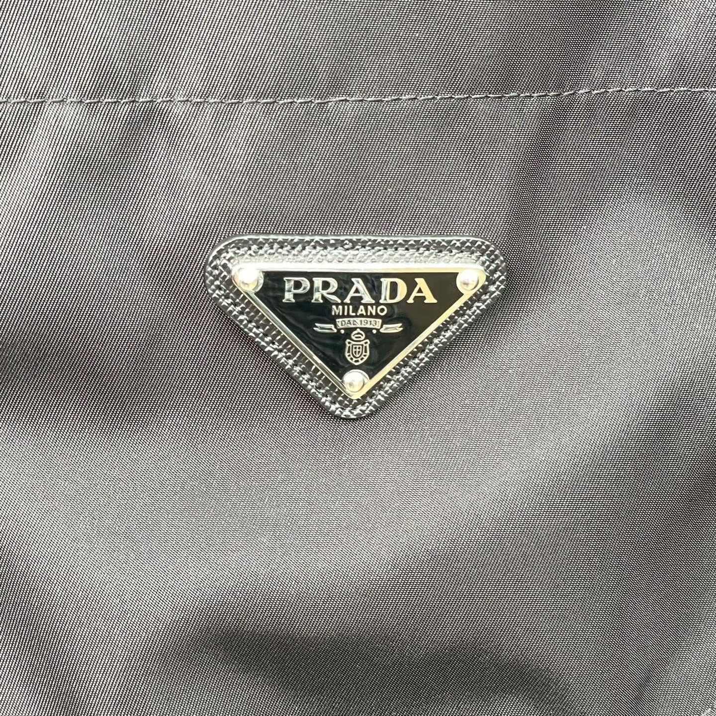Prada Prada Retro Oversized Light Jacket s Men Size US S / EU 44-46 / 1 - 4 Thumbnail