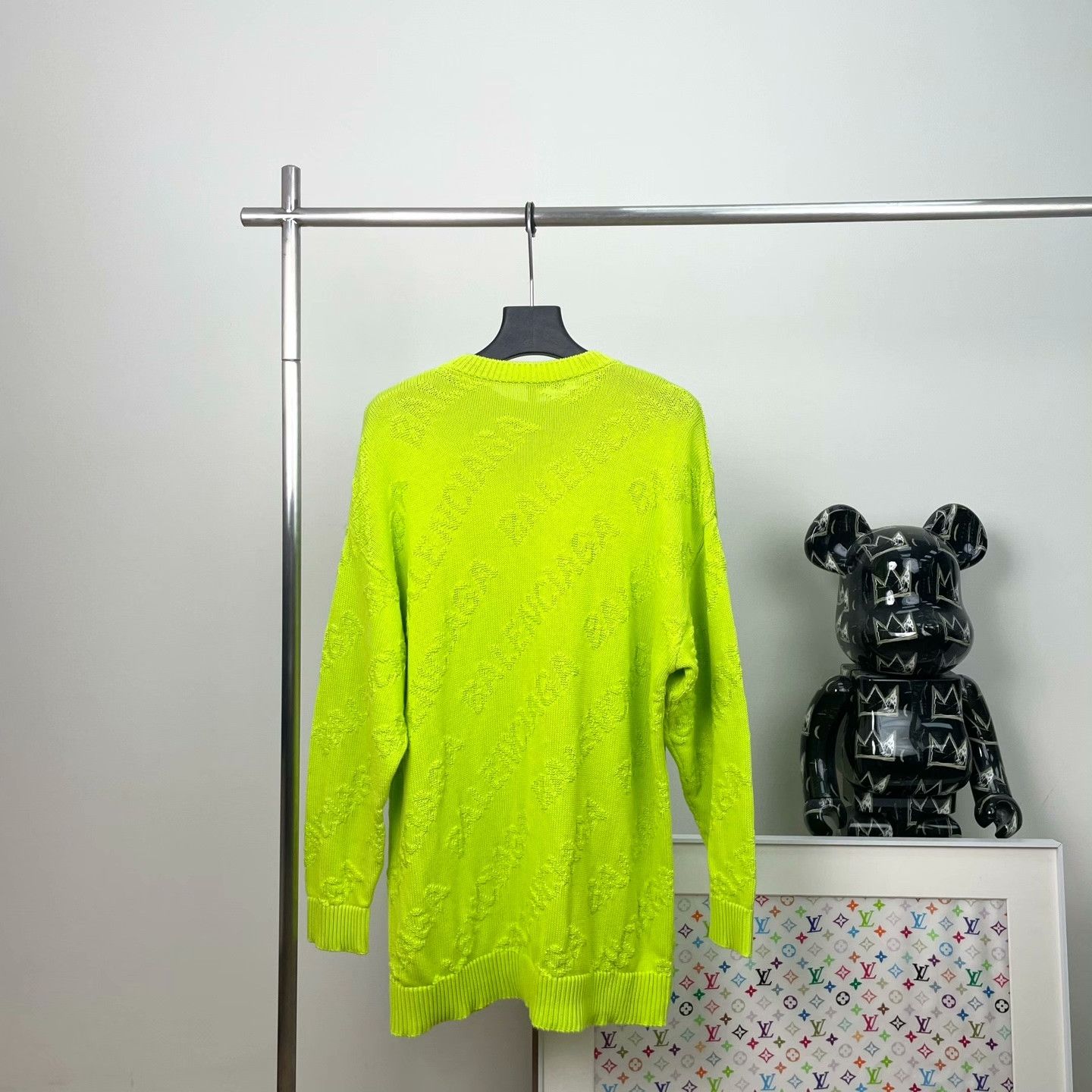 Balenciaga Balenciaga Retro Oversized Sweater XS Women Size XS / US 0-2 / IT 36-38 - 2 Thumbnail