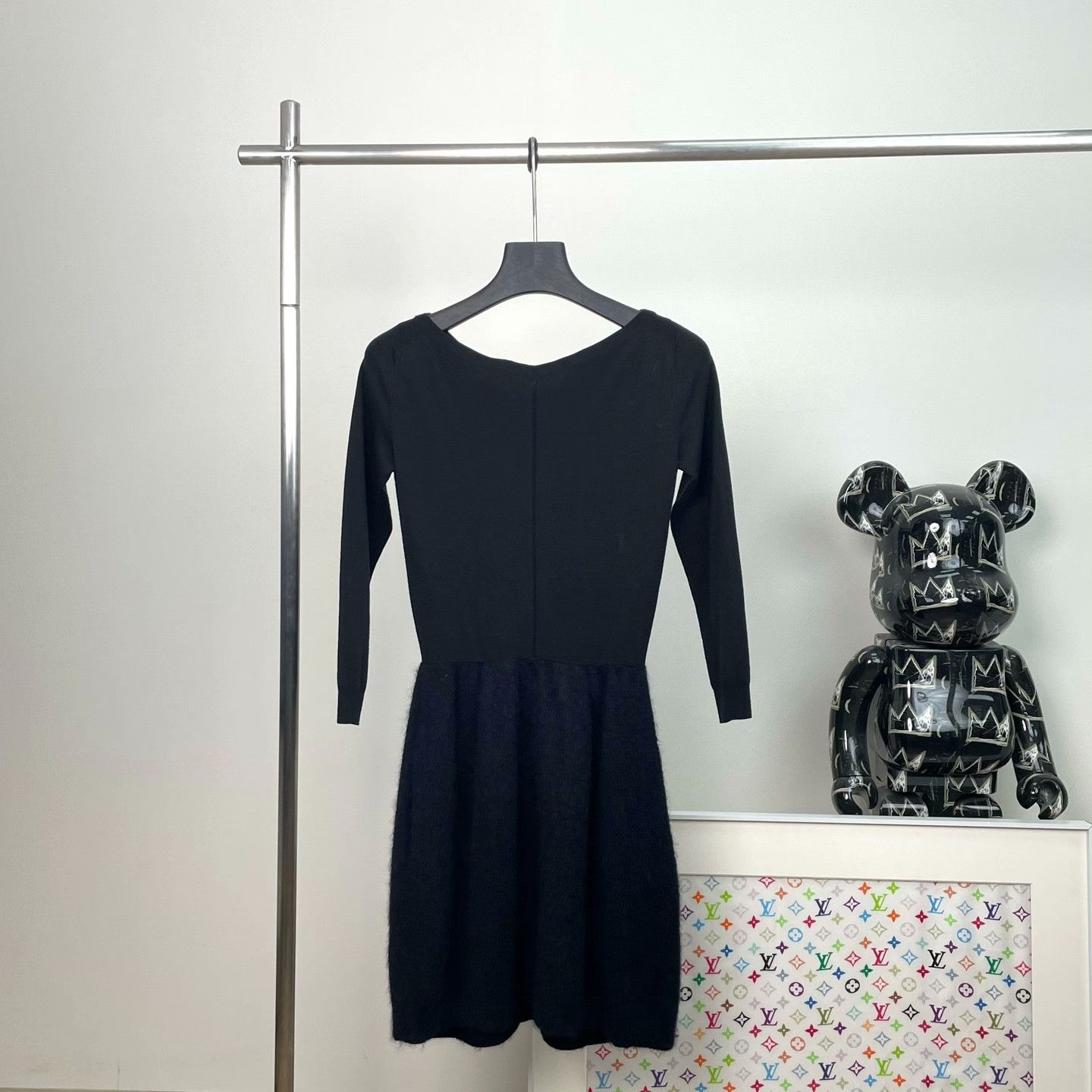 Louis Vuitton Louis Vuitton Wool Black Dress XS Women Size XS / US 0-2 / IT 36-38 - 2 Thumbnail