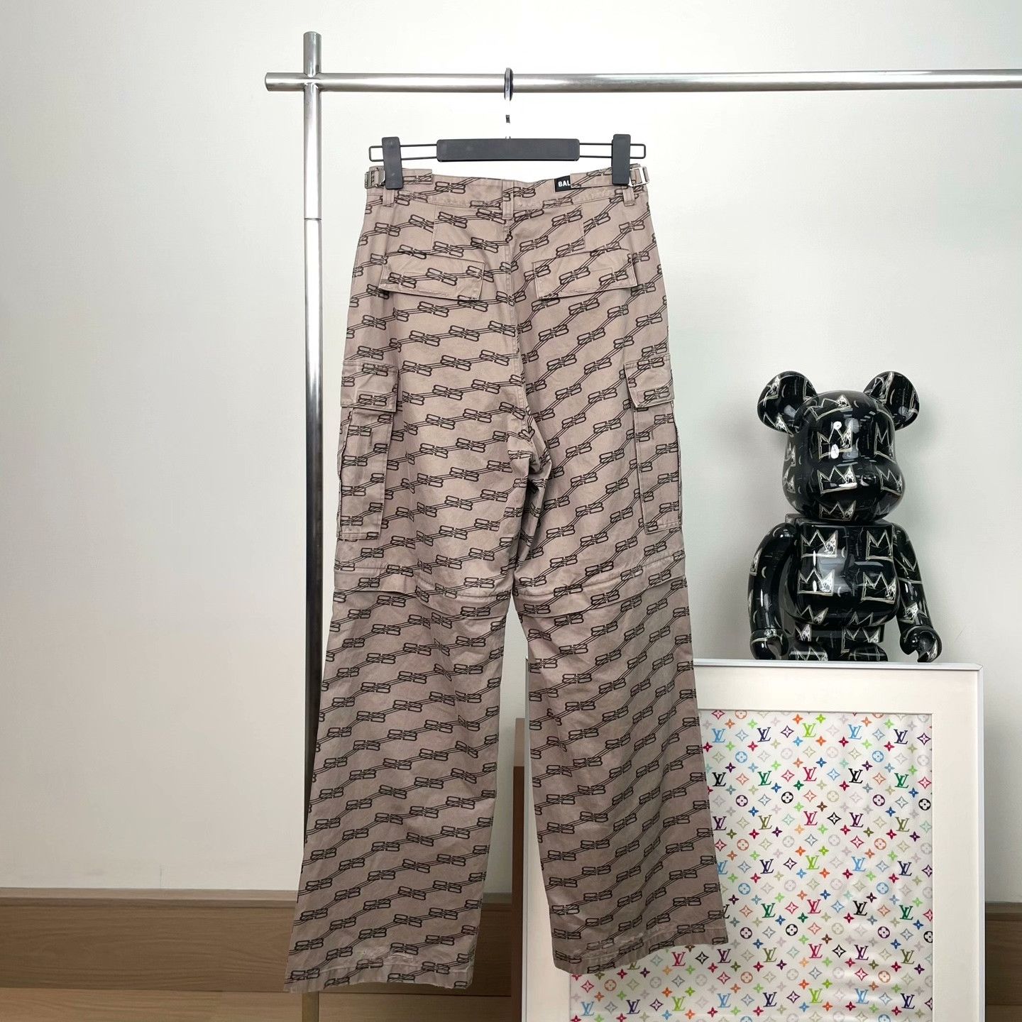 Balenciaga Balenciaga Casual Printed Casual Pants 28 Men Size US 28 / EU 44 - 2 Thumbnail