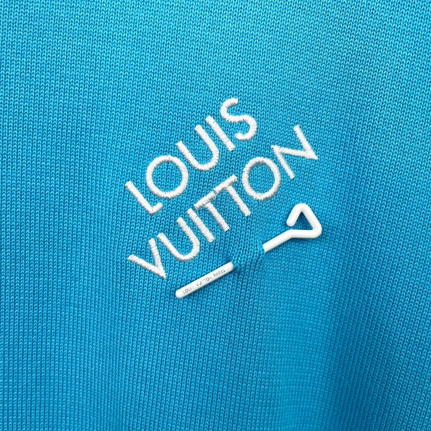 Louis Vuitton Louis Vuitton Retro T-Shirt xl Men Size US XL / EU 56 / 4 - 3 Thumbnail