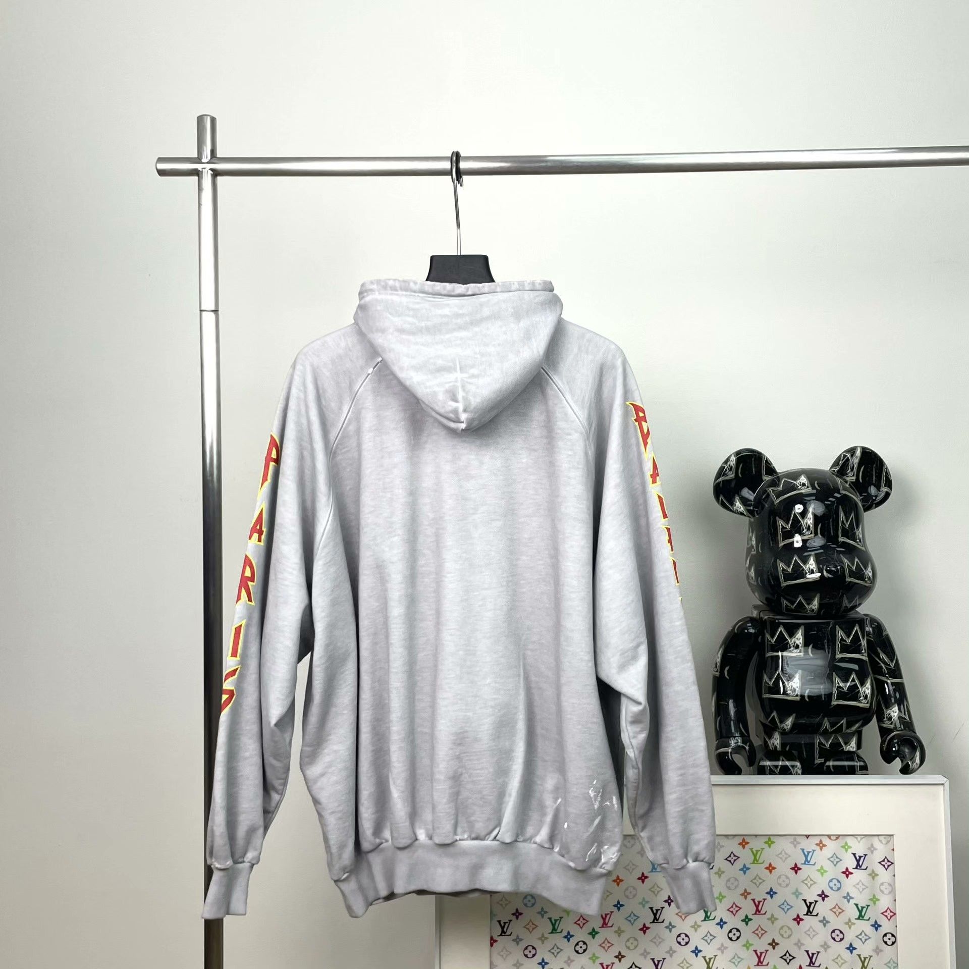Balenciaga Balenciaga Retro Printed Hoodie l Men Size US L / EU 52-54 / 3 - 3 Thumbnail