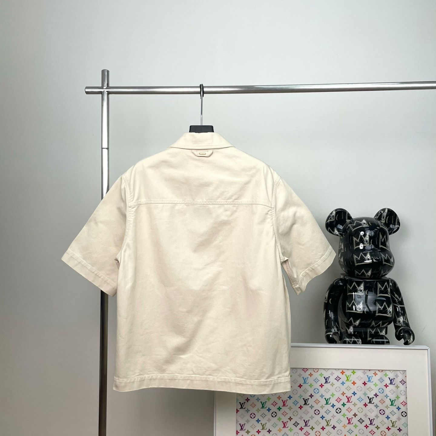 Louis Vuitton Louis Vuitton Oversized Shirt l Men Size US L / EU 52-54 / 3 - 2 Thumbnail